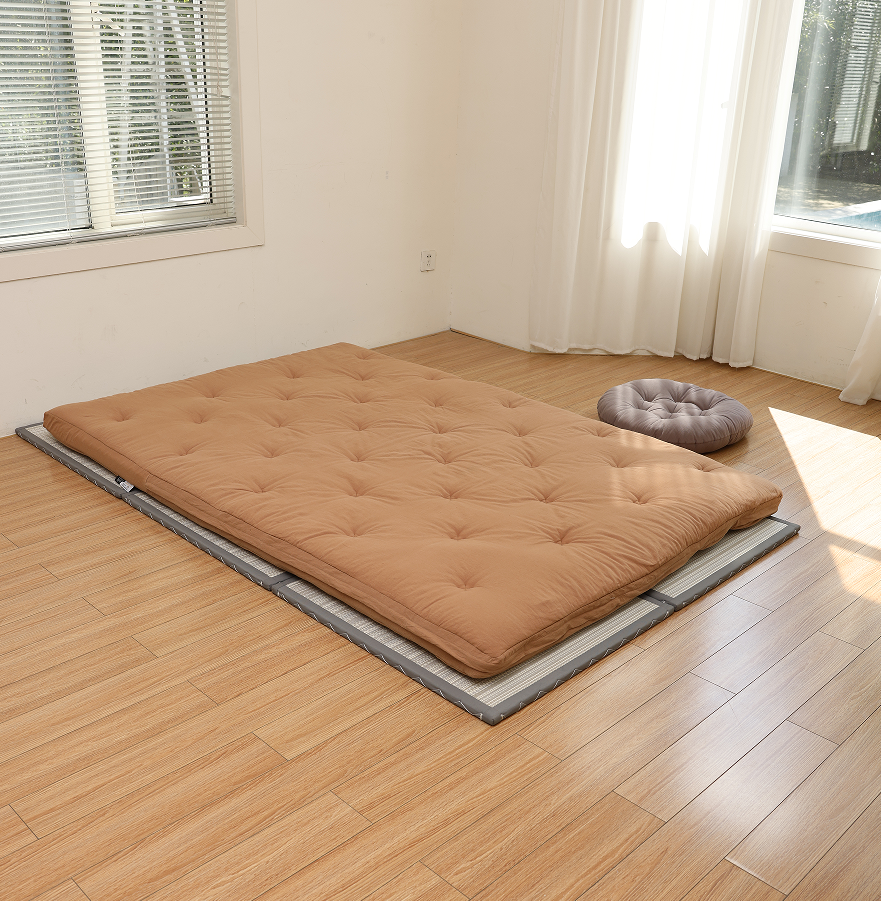 Key Components of a Traditional Japanese Sleeping System