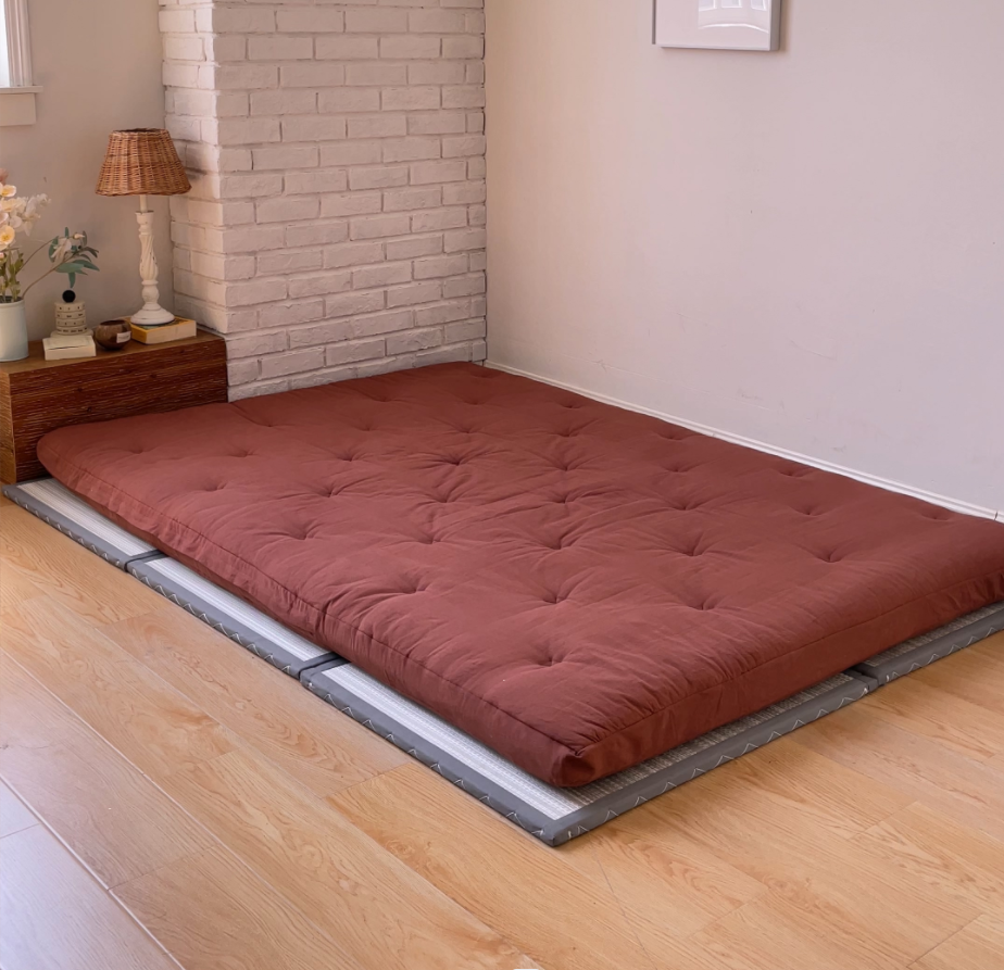 https://zonlihome.com/products/futon-mattress