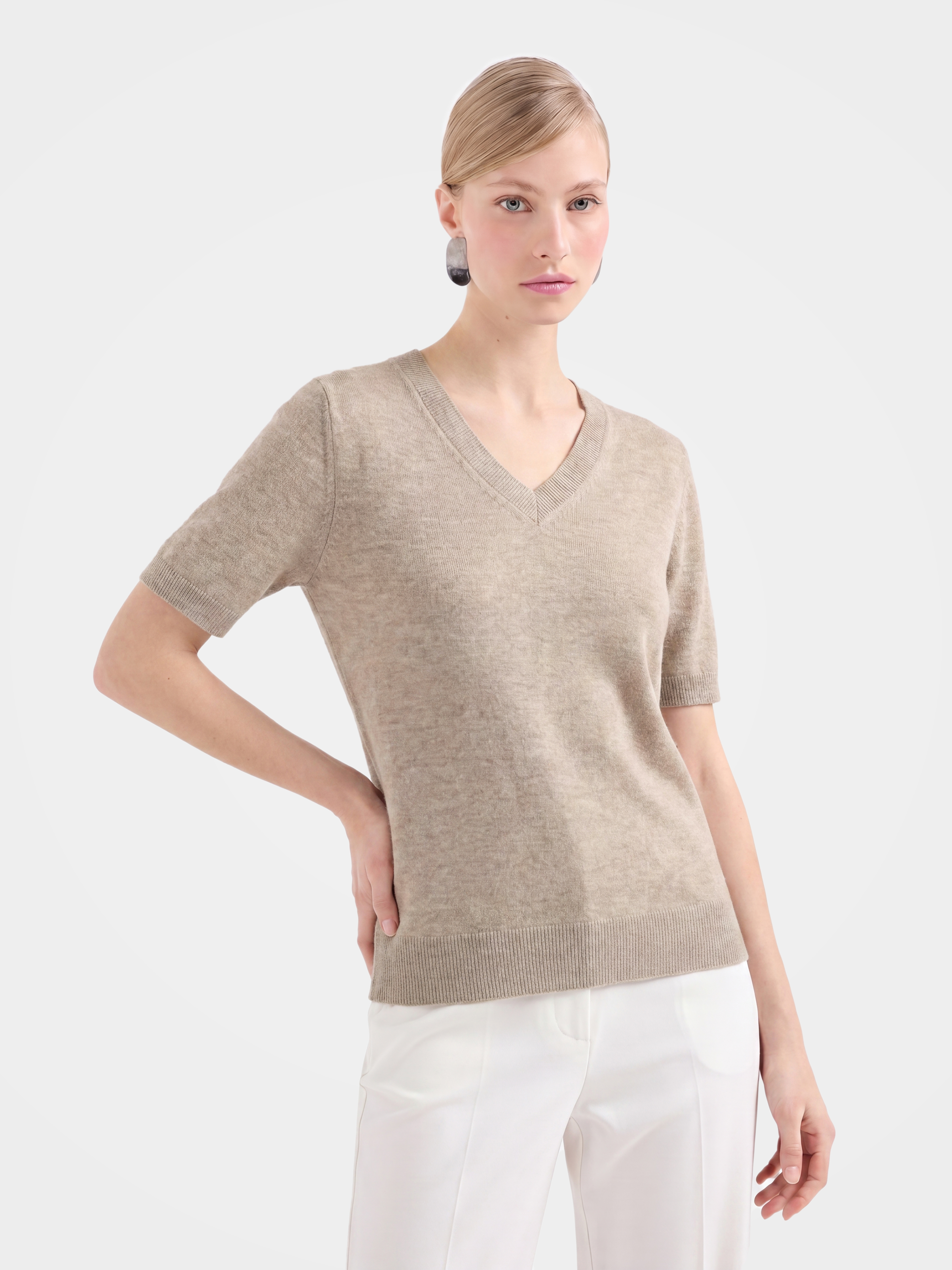 Lightweight Cashmere V-Neck Short Sleeve Sweater