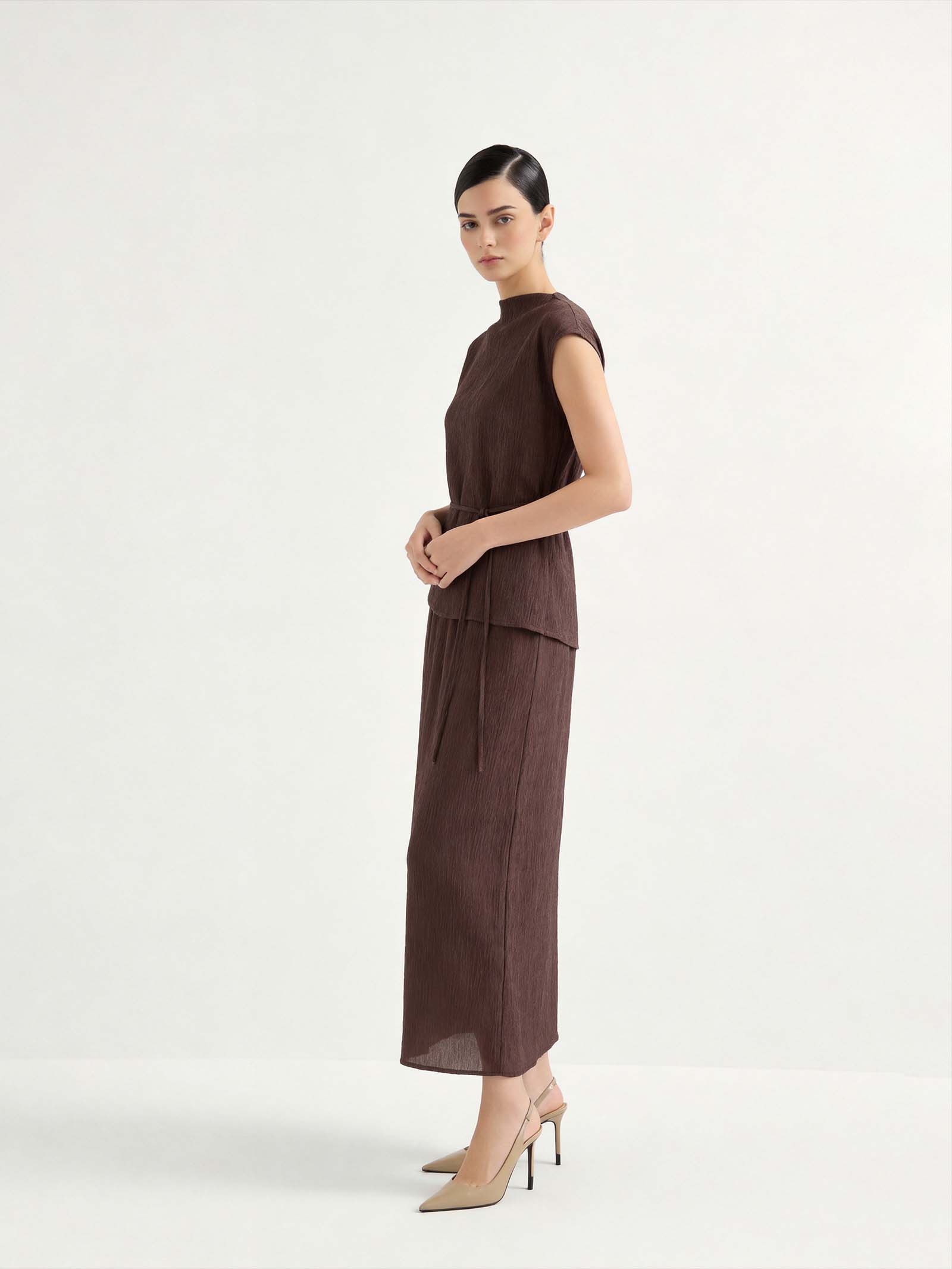 Brown Crinkled Sleveless Top & Skirt Set