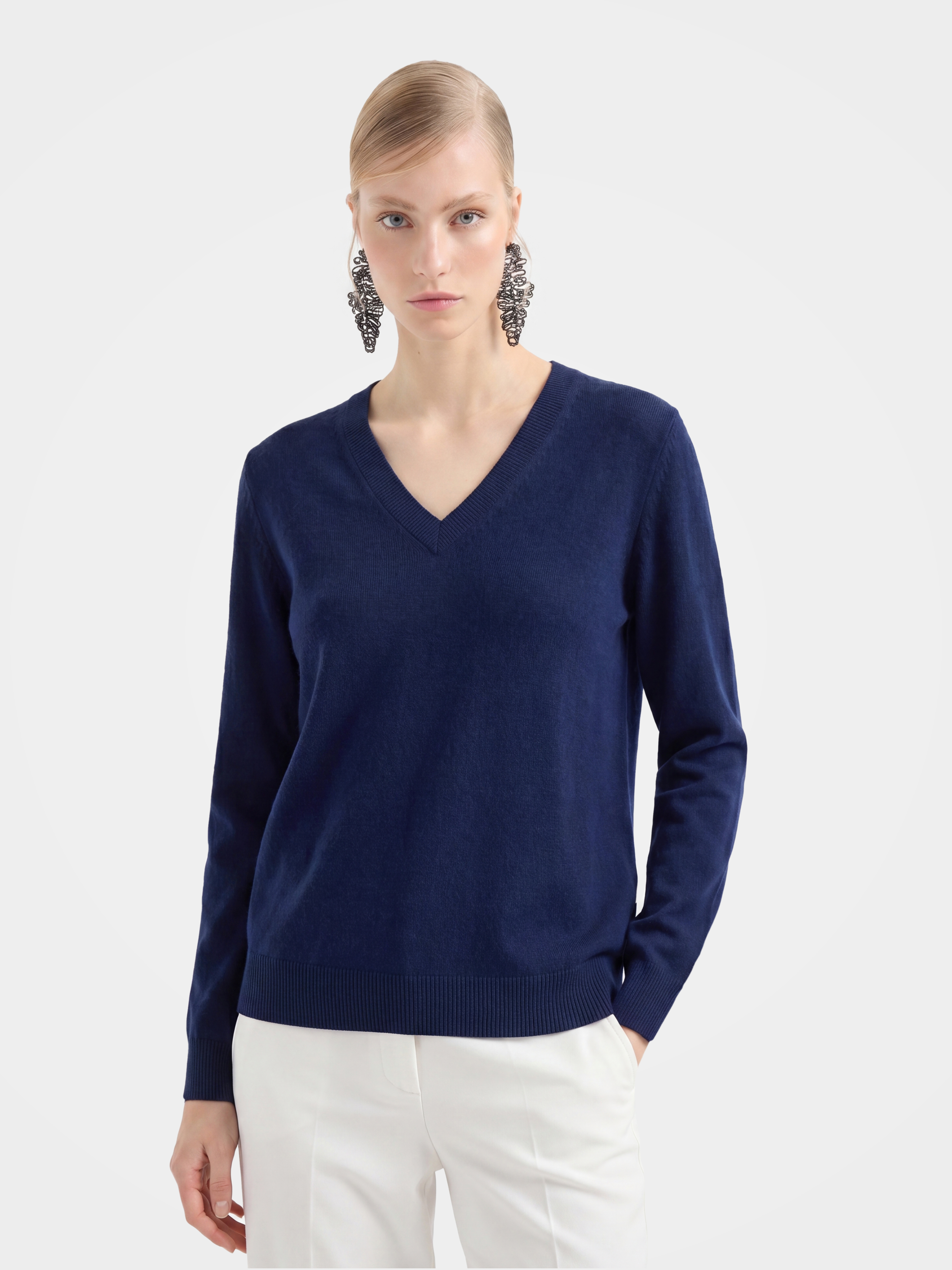 Lightweight Cashmere V-Neck Knit Top
