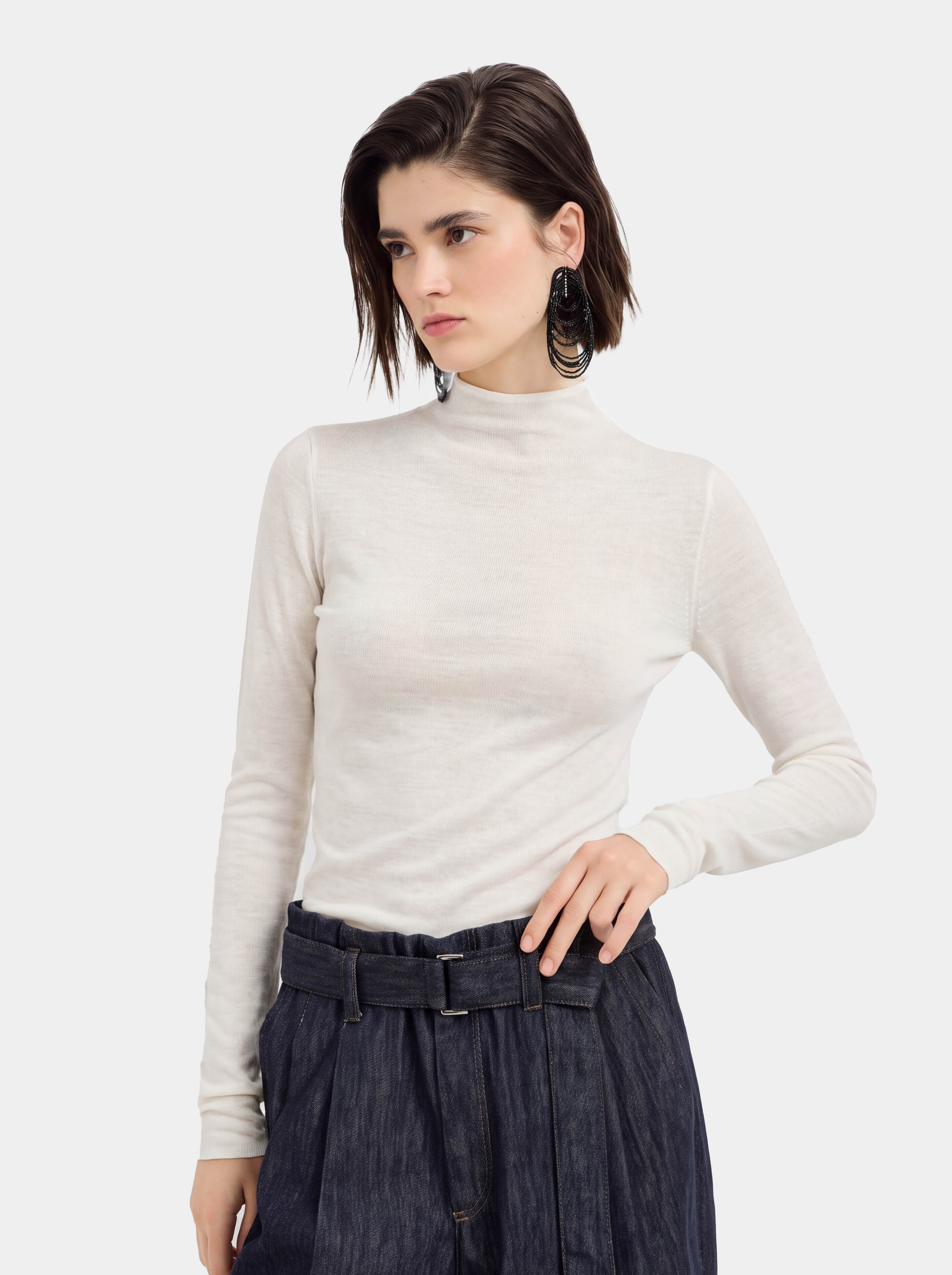 100% Wool Lightweight Mock Neck Slim Fit Long Sleeve Knit Top