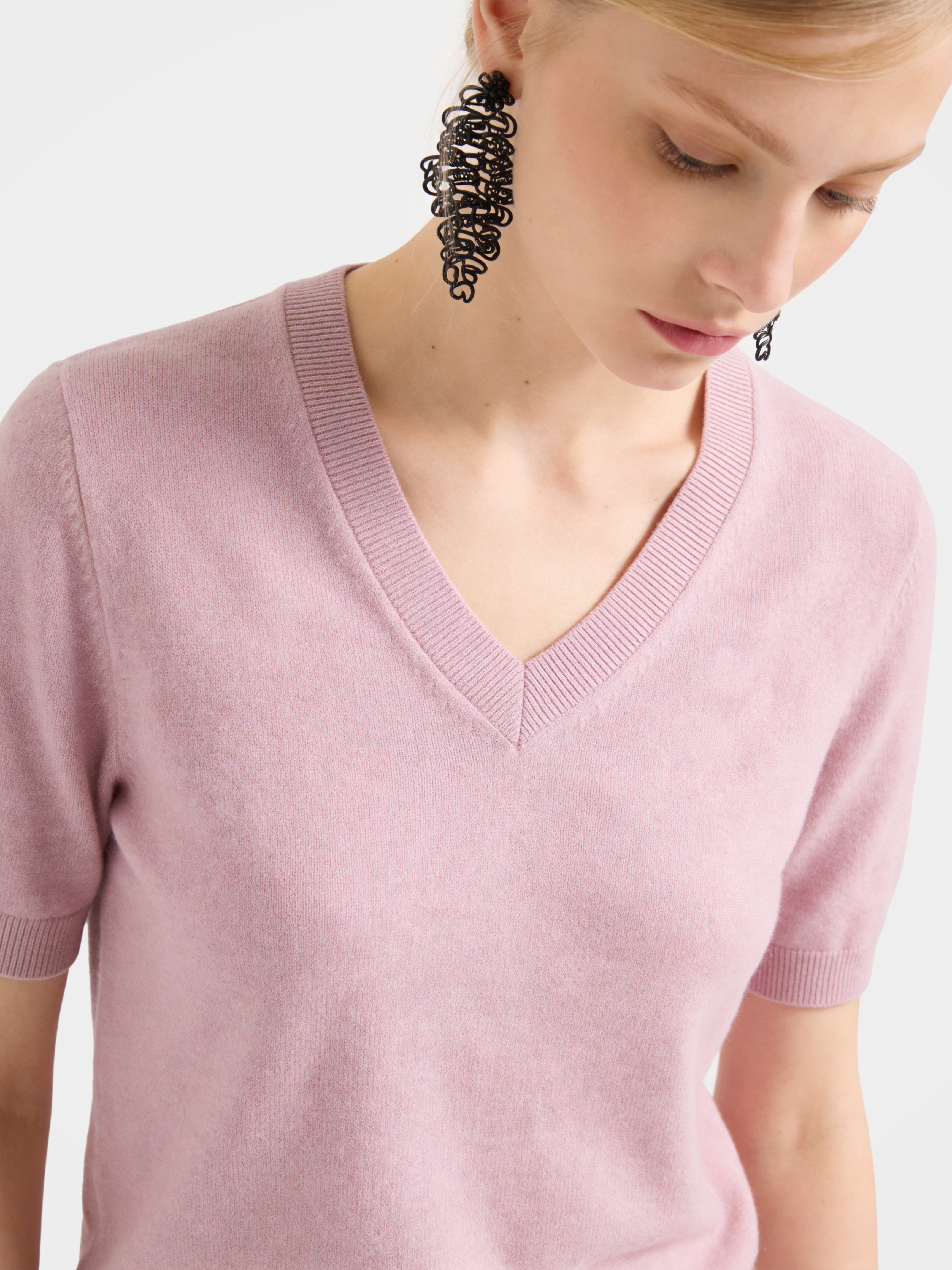 Lightweight Cashmere V Neck Short Sleeve Sweater