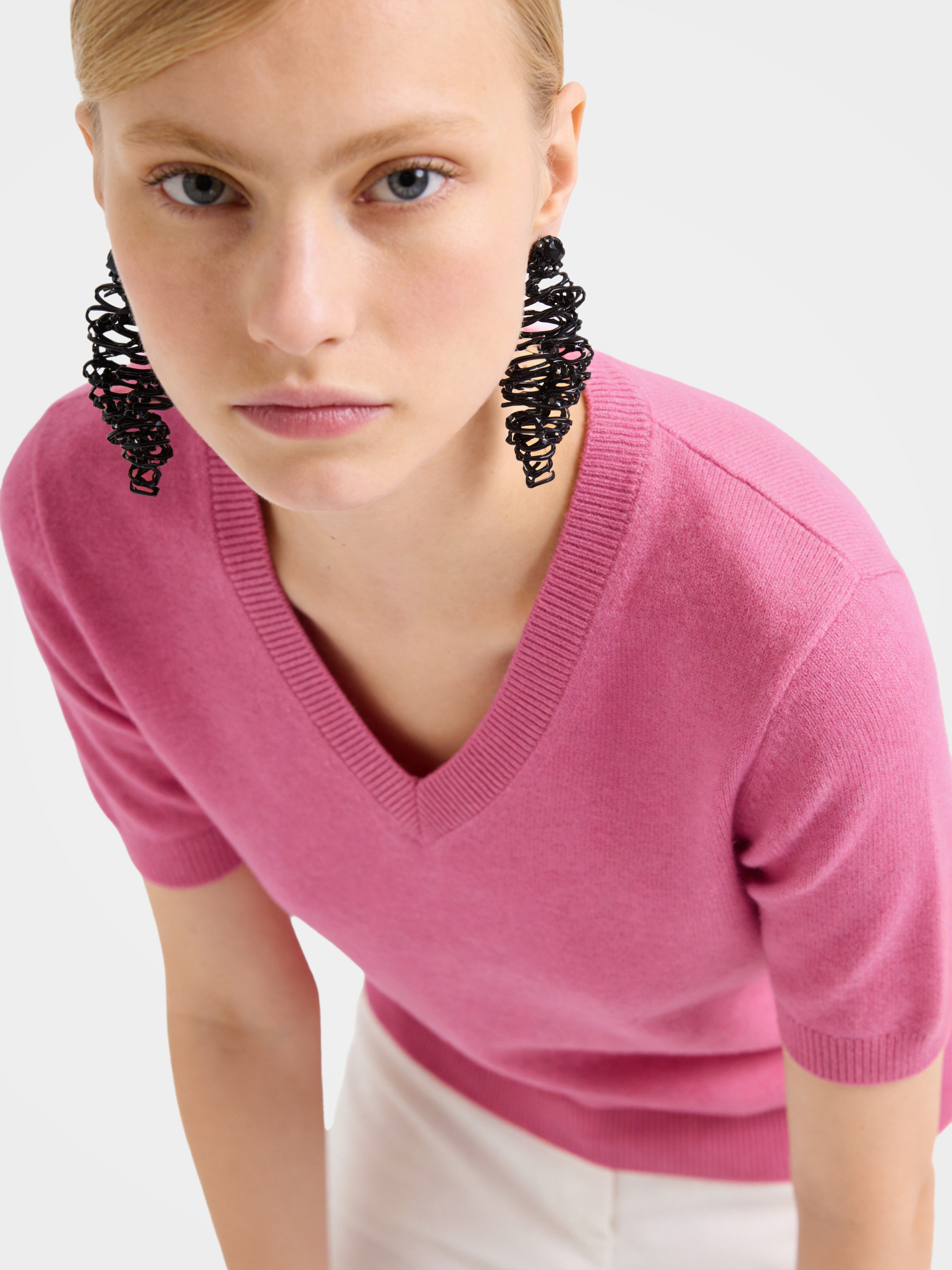 Lightweight Cashmere V Neck Short Sleeve Sweater