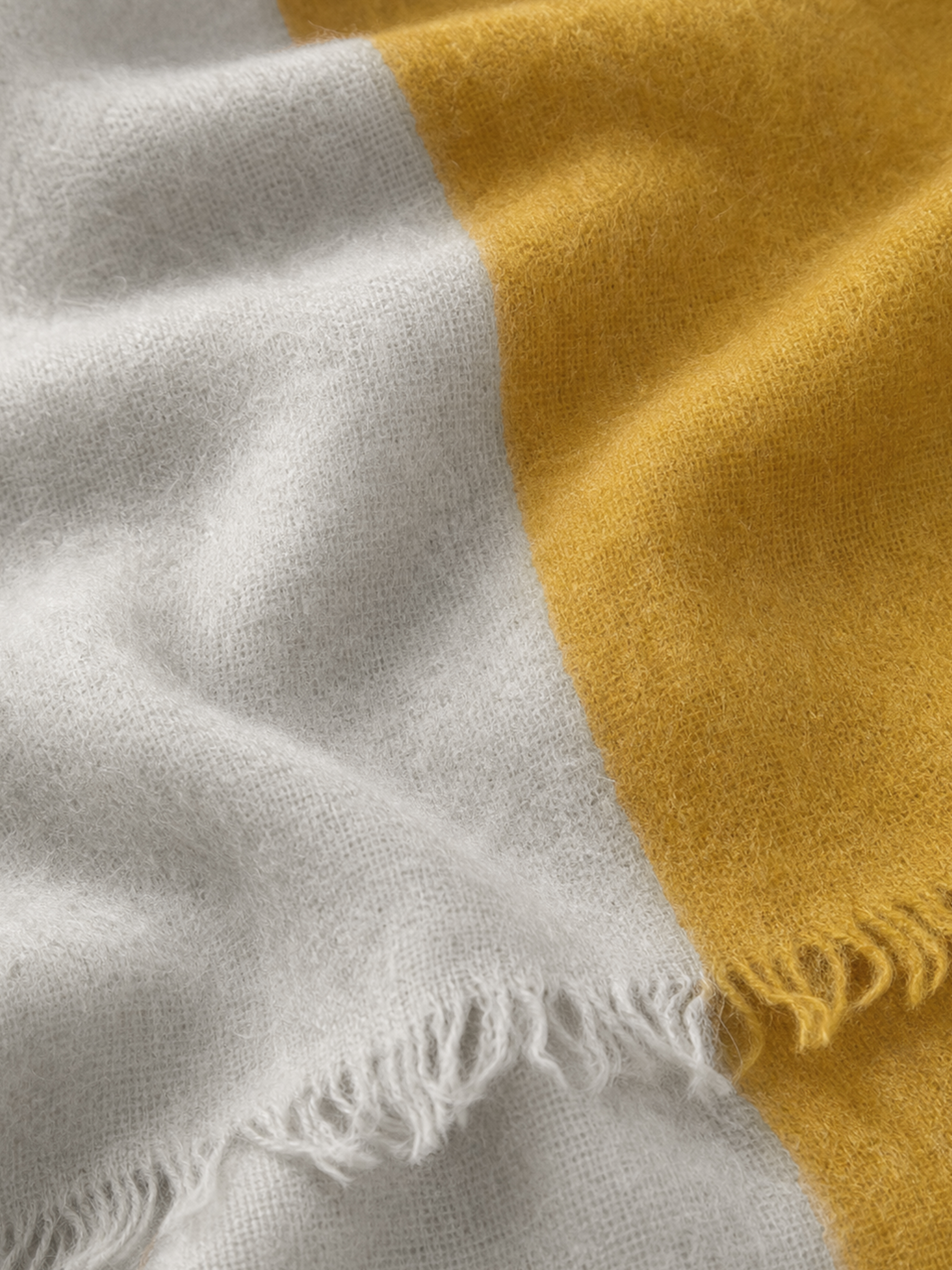 100% Cashmere Luxury Reversible Two-Tone Fringed Scarf