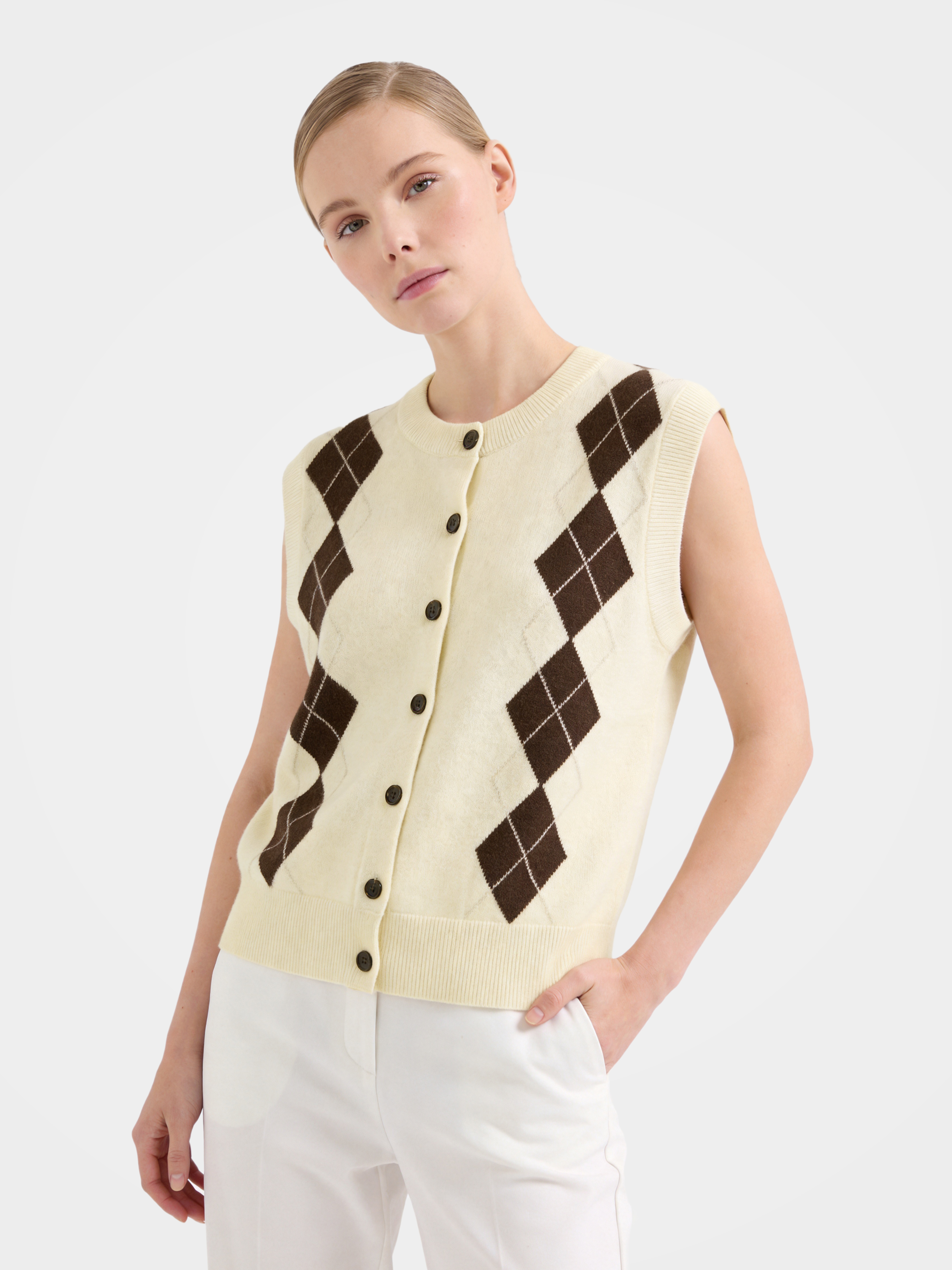100% Cashmere Argyle Button-Front Sweater Vest