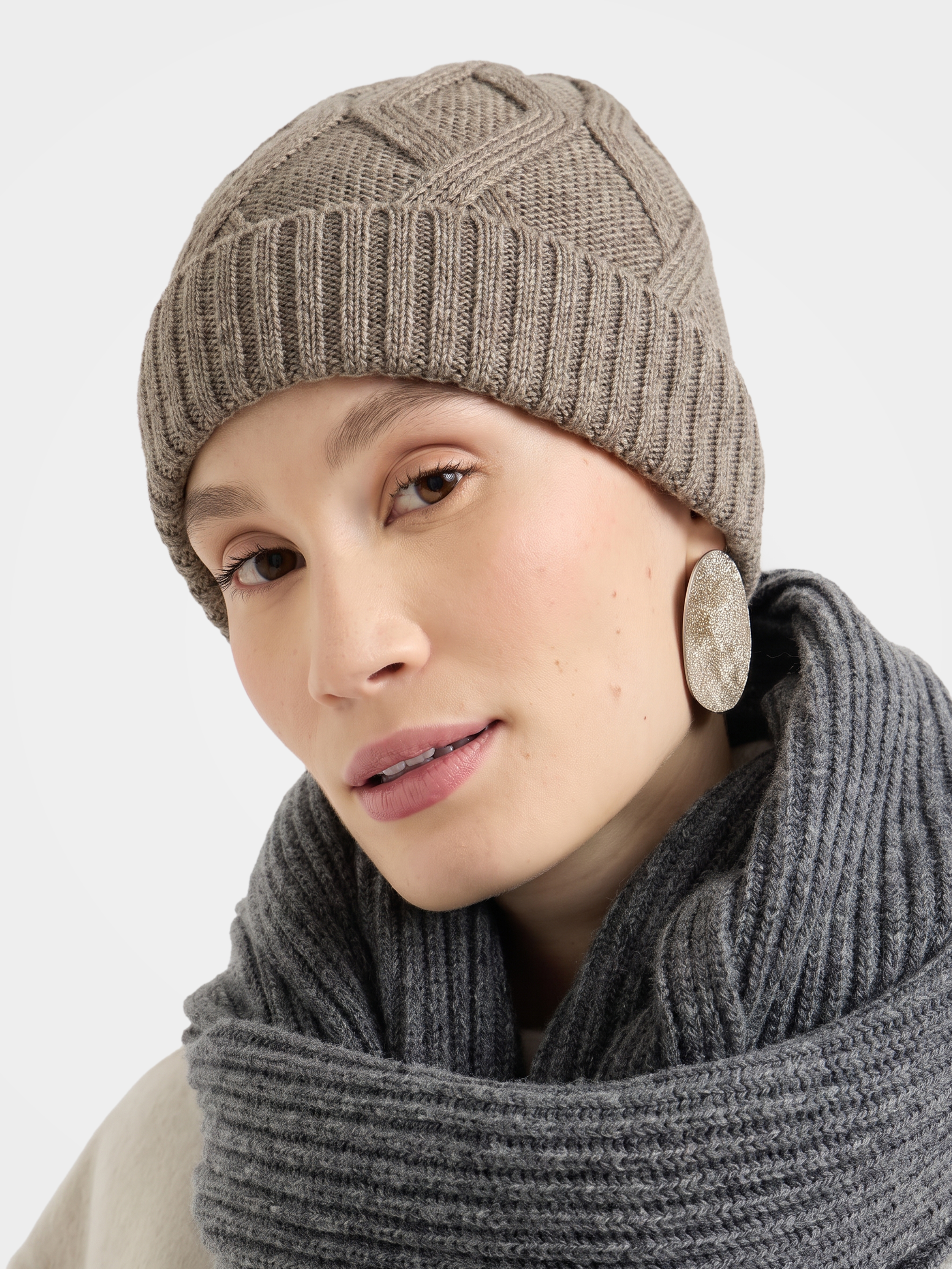 100% Cashmere Diamond Cable Knit Beanie