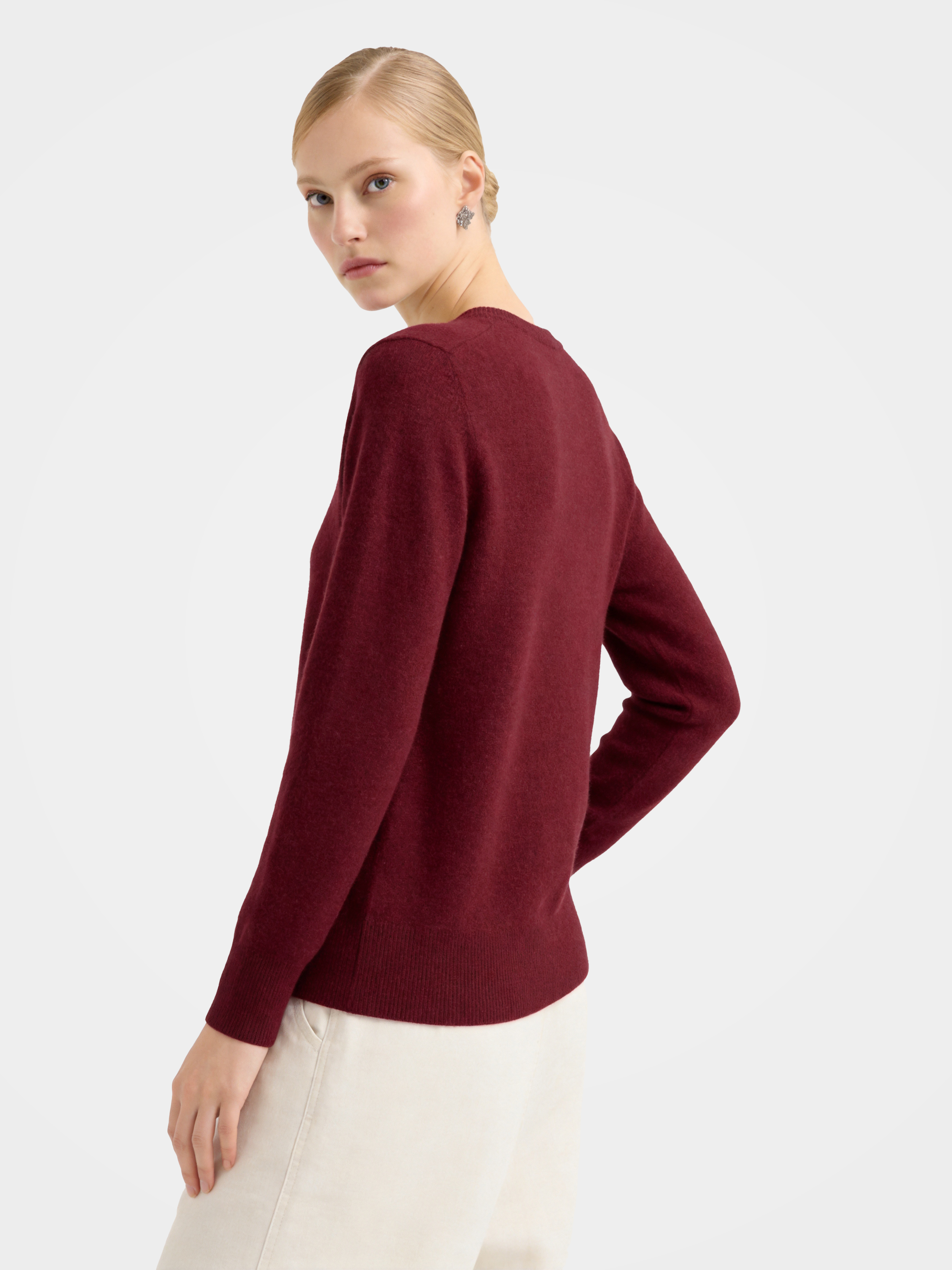 100% Mongolian Cashmere Crewneck Sweater