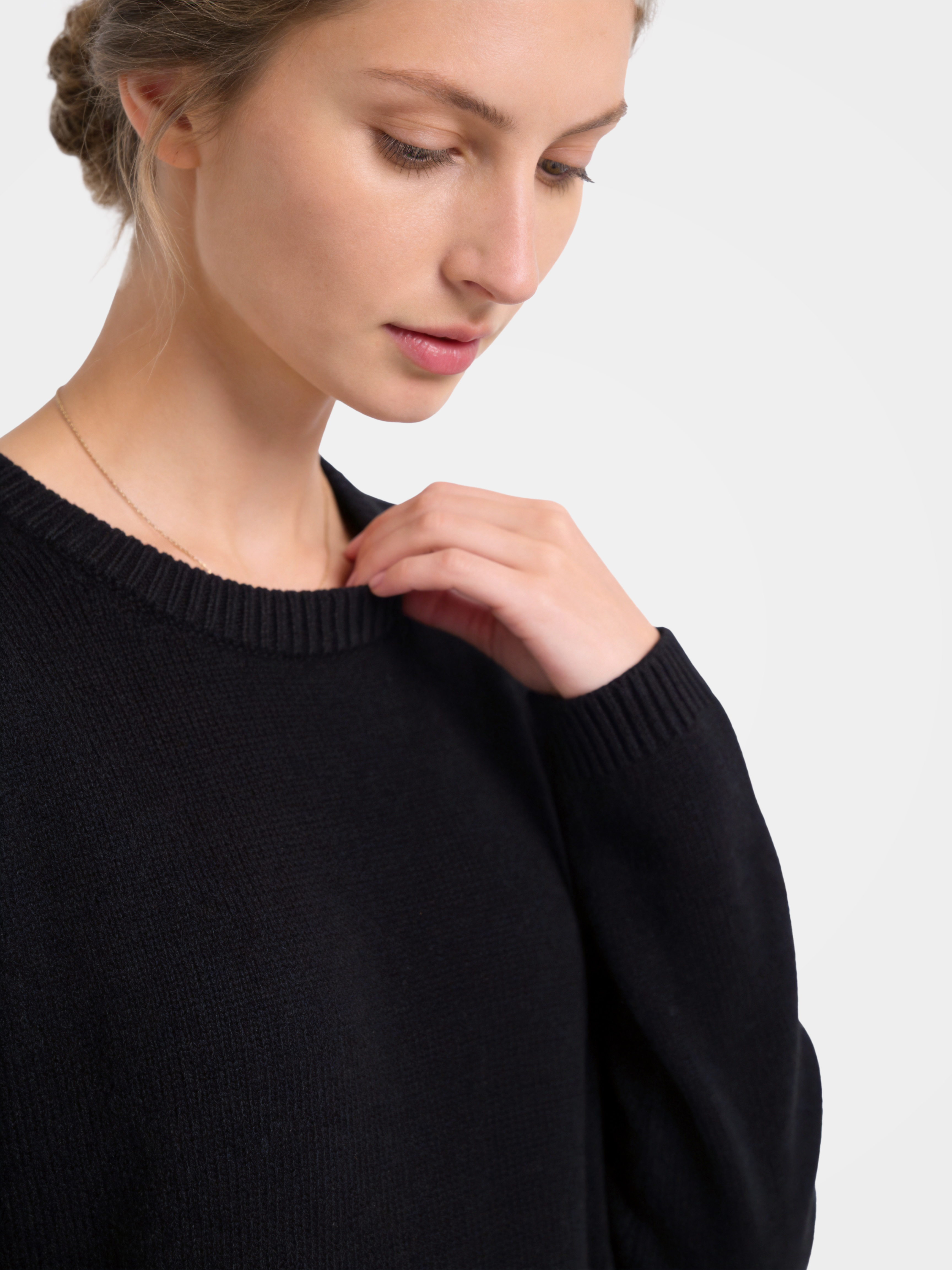 Pre-Order | 100% Cashmere Long Sleeve Crew Neck Midi Sweater Dress (10-14 Business Days)