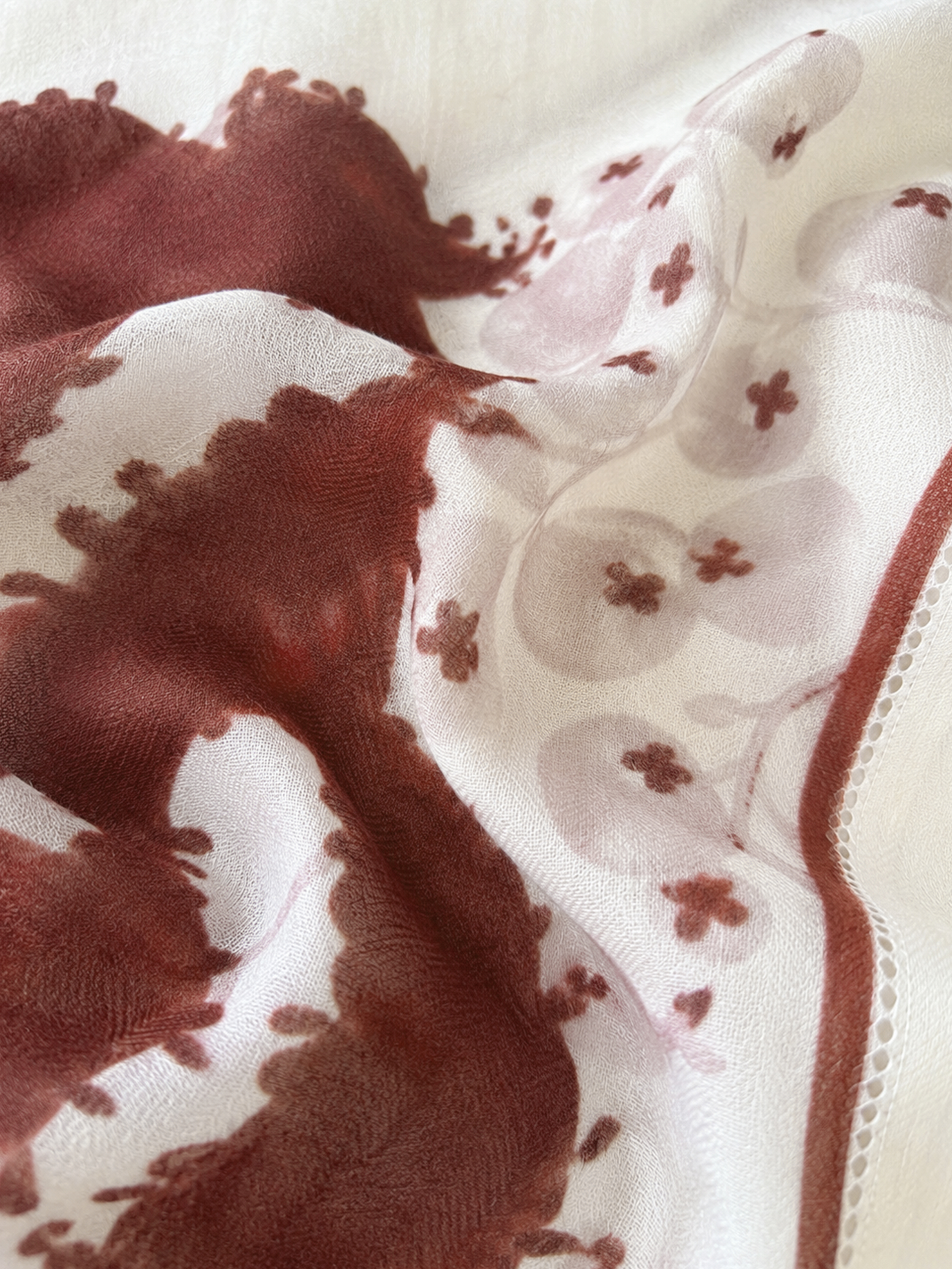 100% Cashmere Leaf Square Scarf Textured Wrap