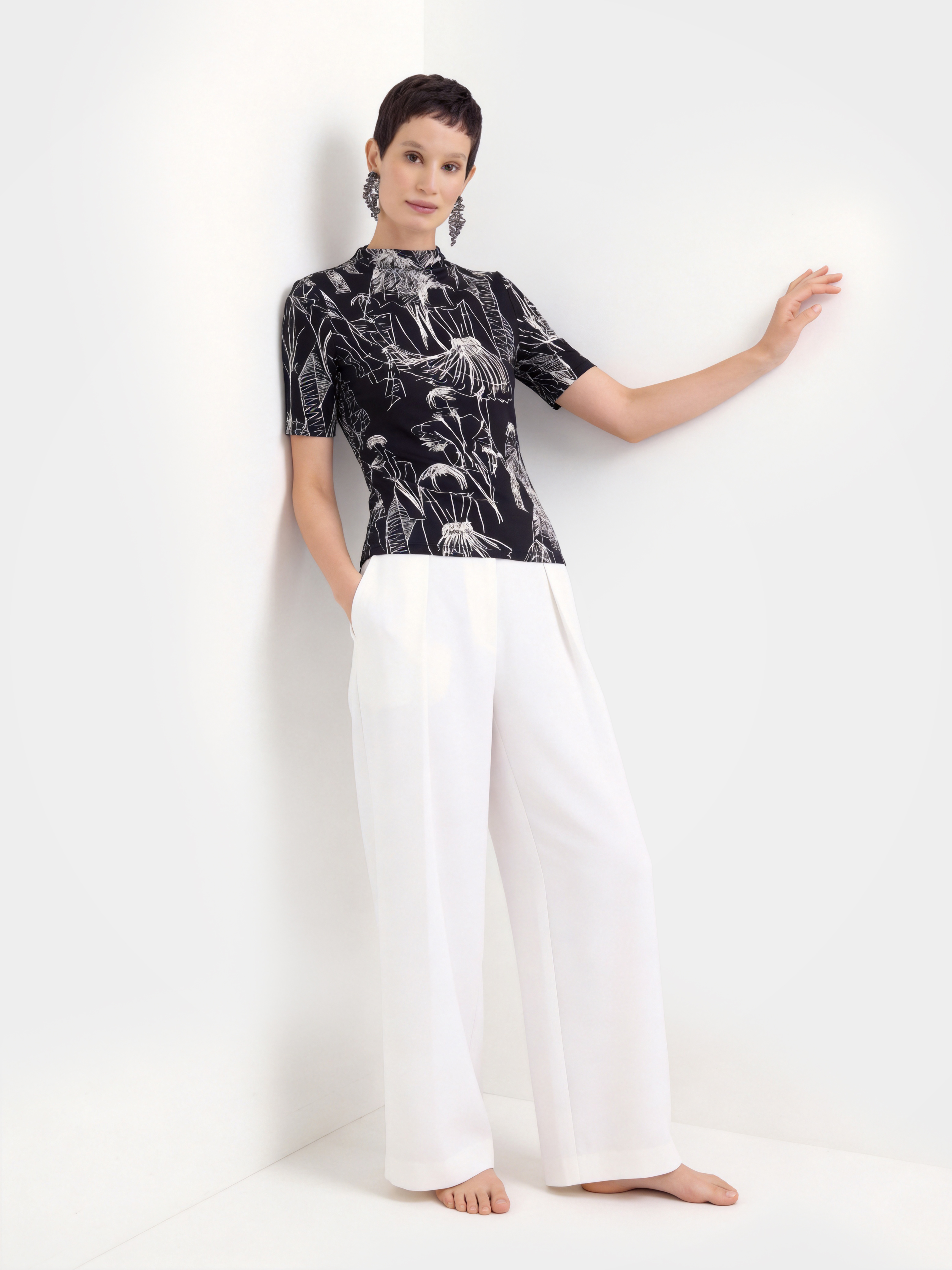 Printed Breathable Silk Mock Neck Short Sleeve Top