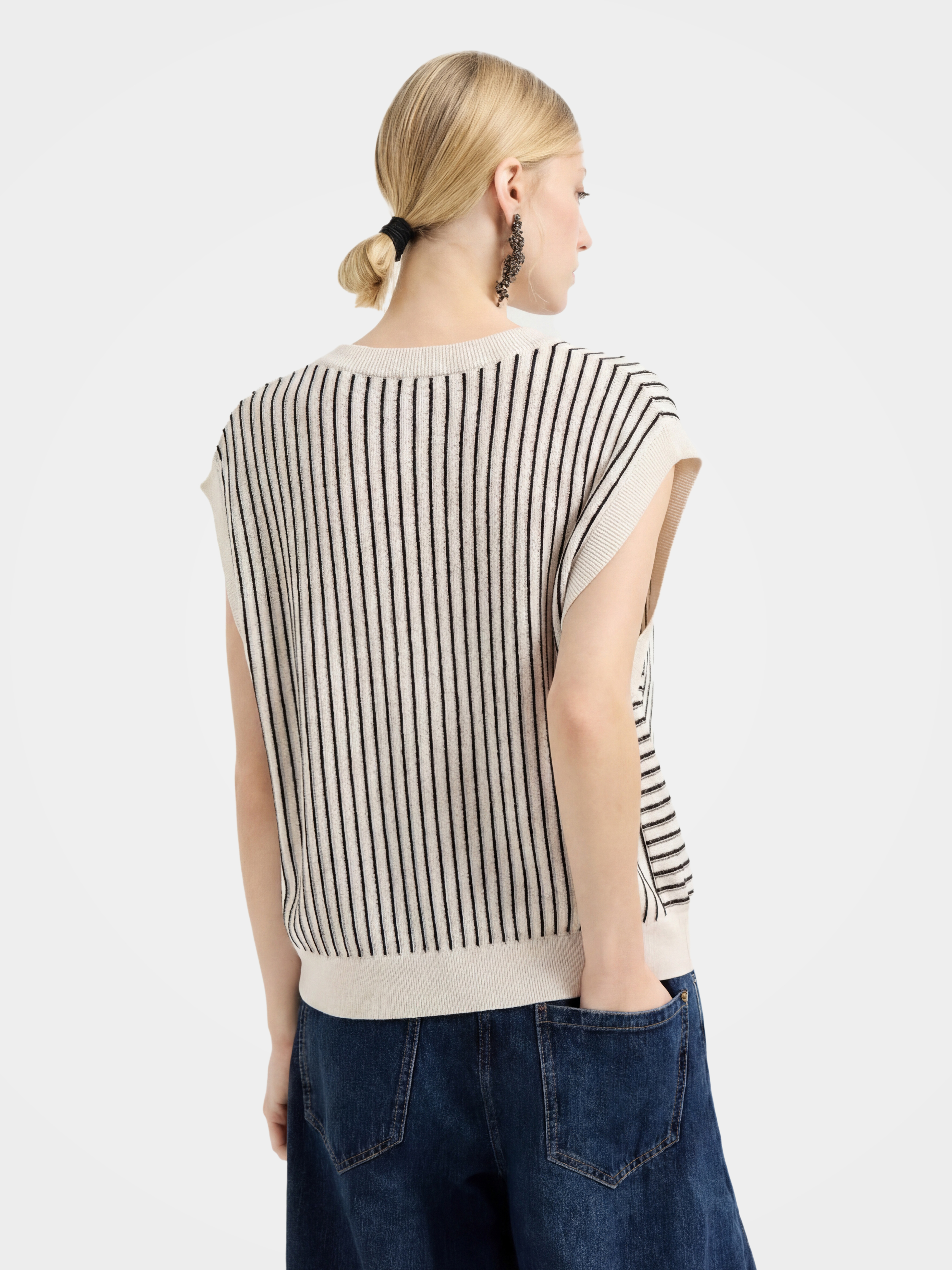 Striped Ribbed Knit Sleeveless Sweater Vest