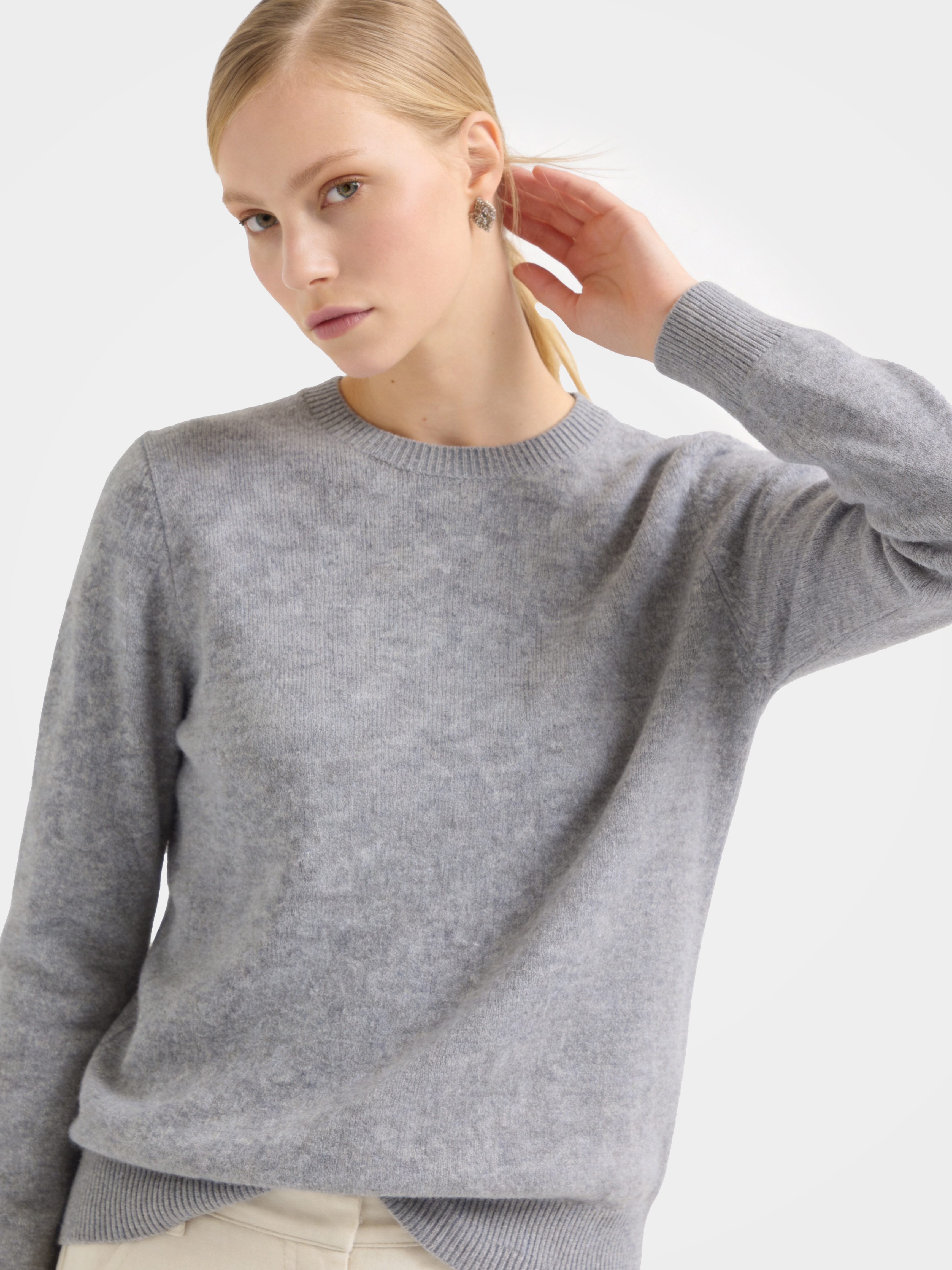 100% Mongolian Cashmere Crewneck Sweater