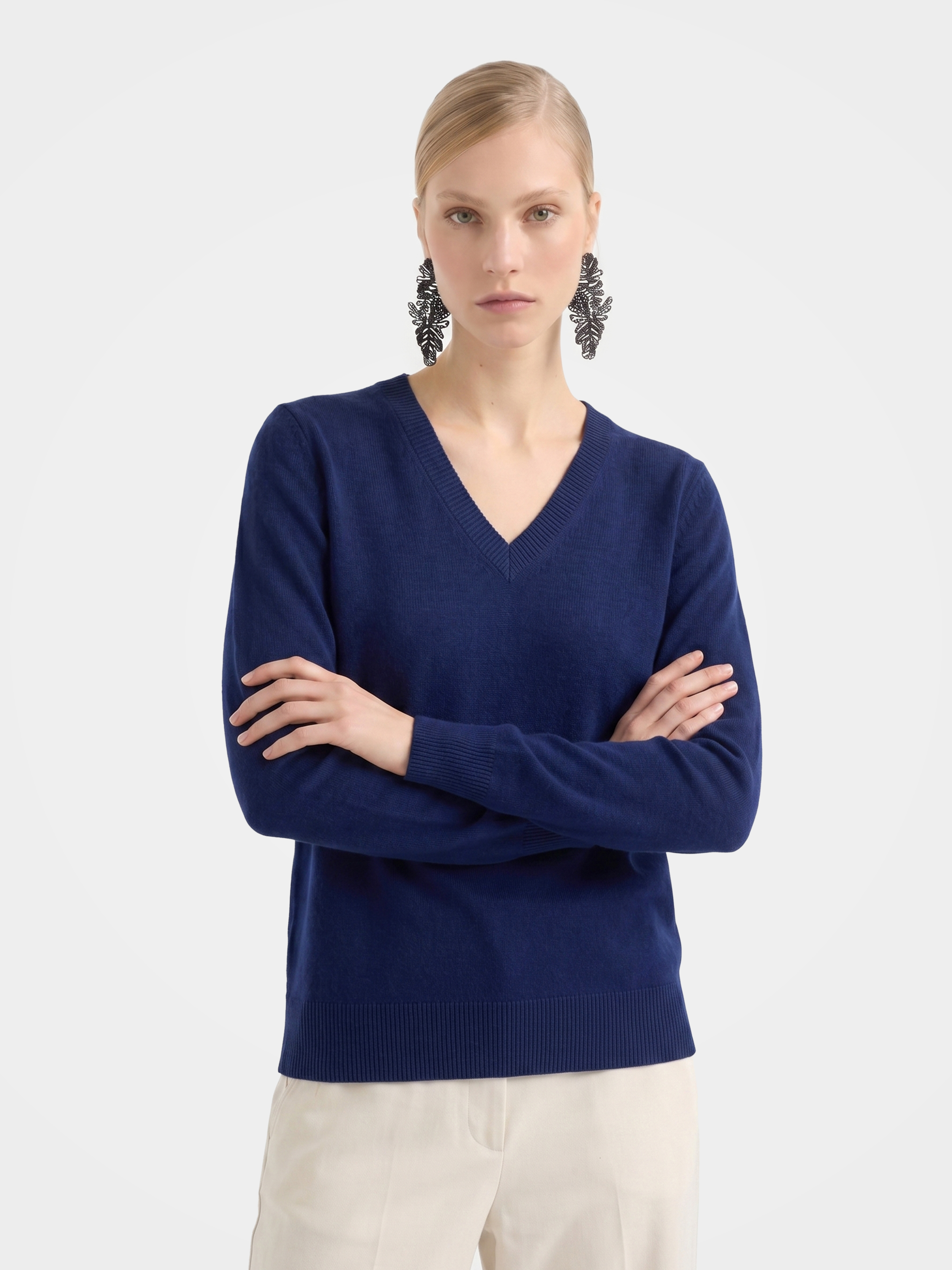 Lightweight Cashmere V-Neck Knit Top