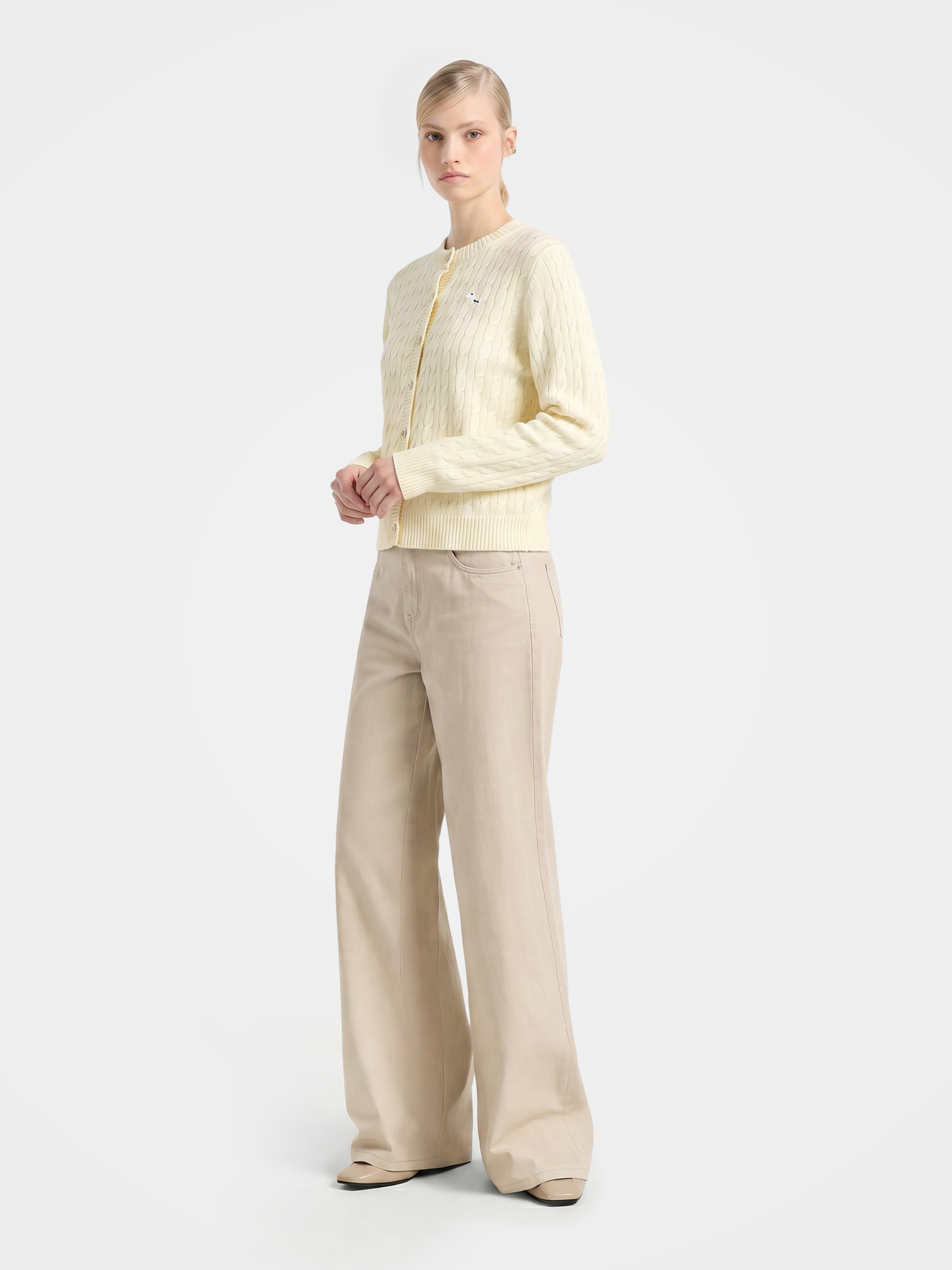 Textured 100% Mongolian Cashmere Crew Neck Cable Knit Cardigan