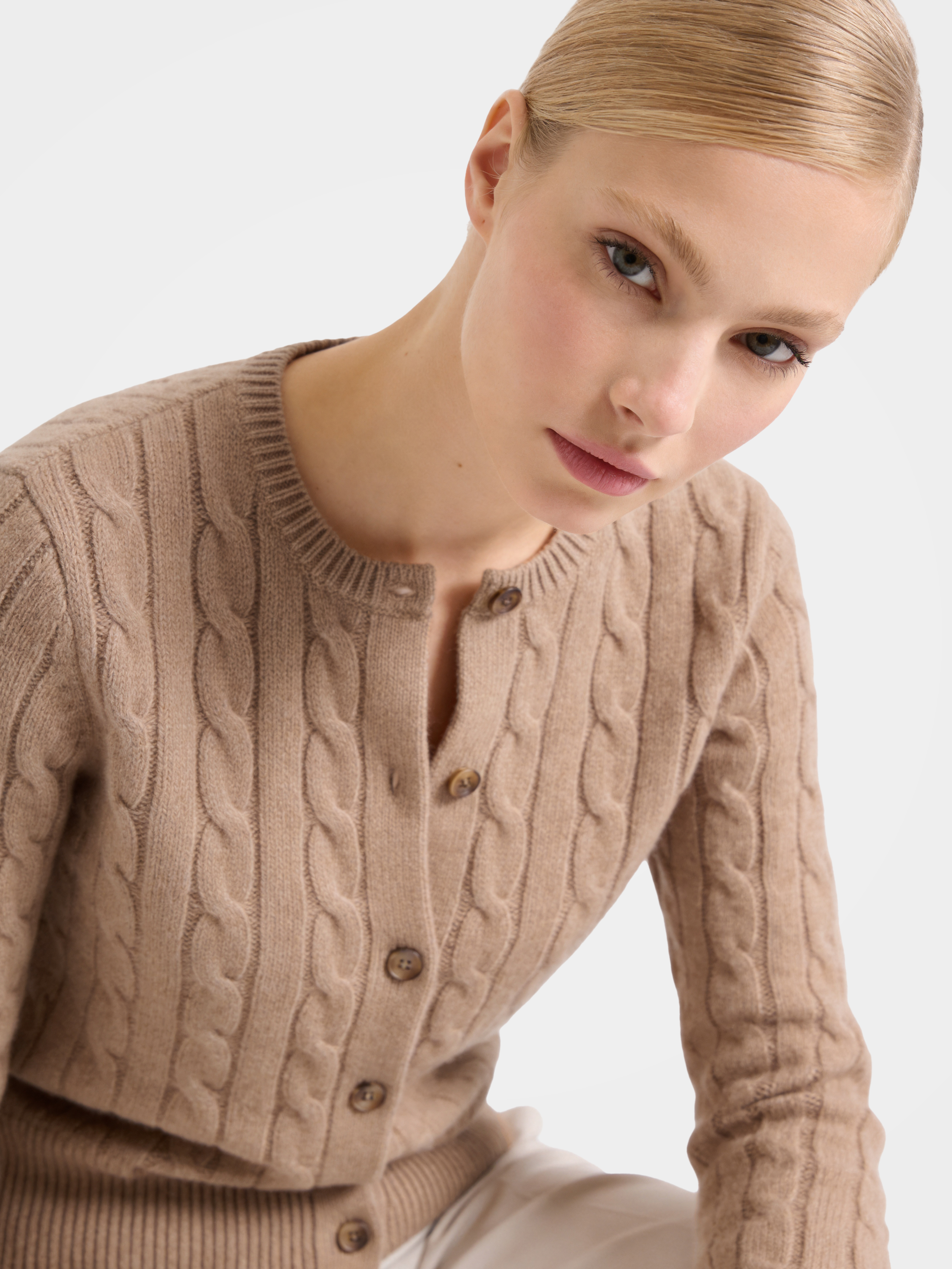 100% Mongolian Cashmere Cable Knit Crew Neck Button Cardigan Sweater