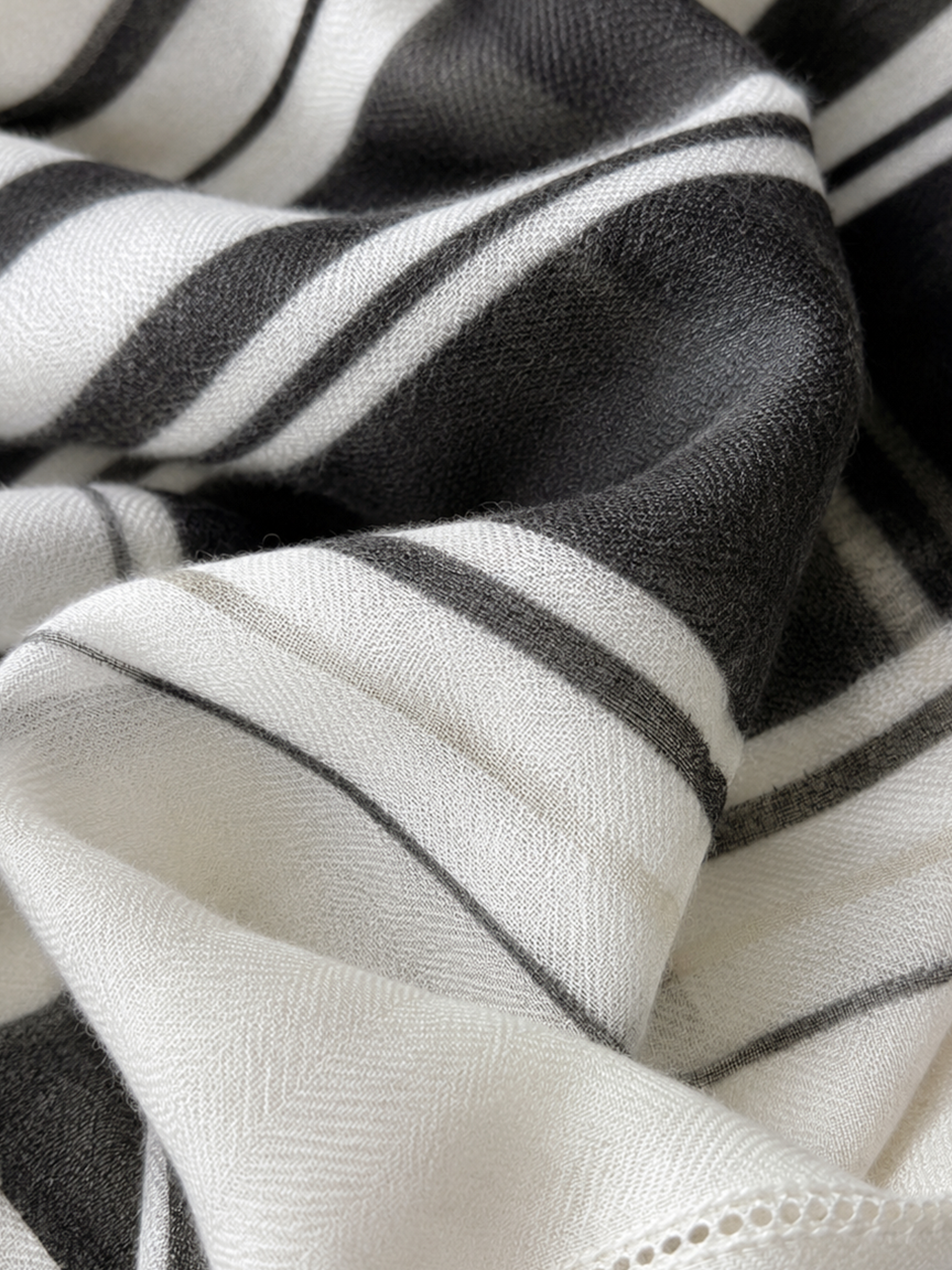 100% Cashmere Geometry Square Scarf Lightweight Luxury Wrap