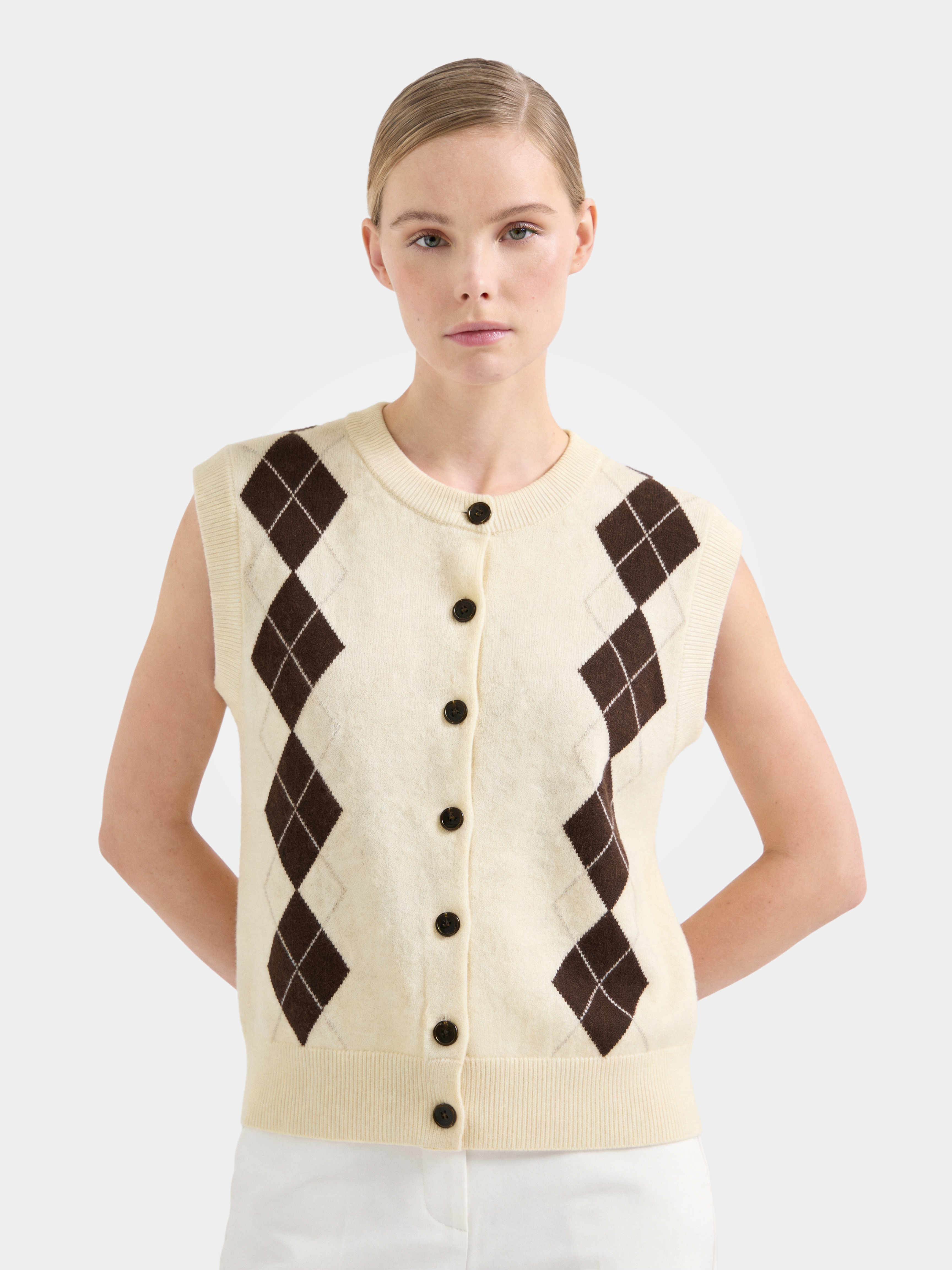100% Cashmere Argyle Button-Front Sweater Vest