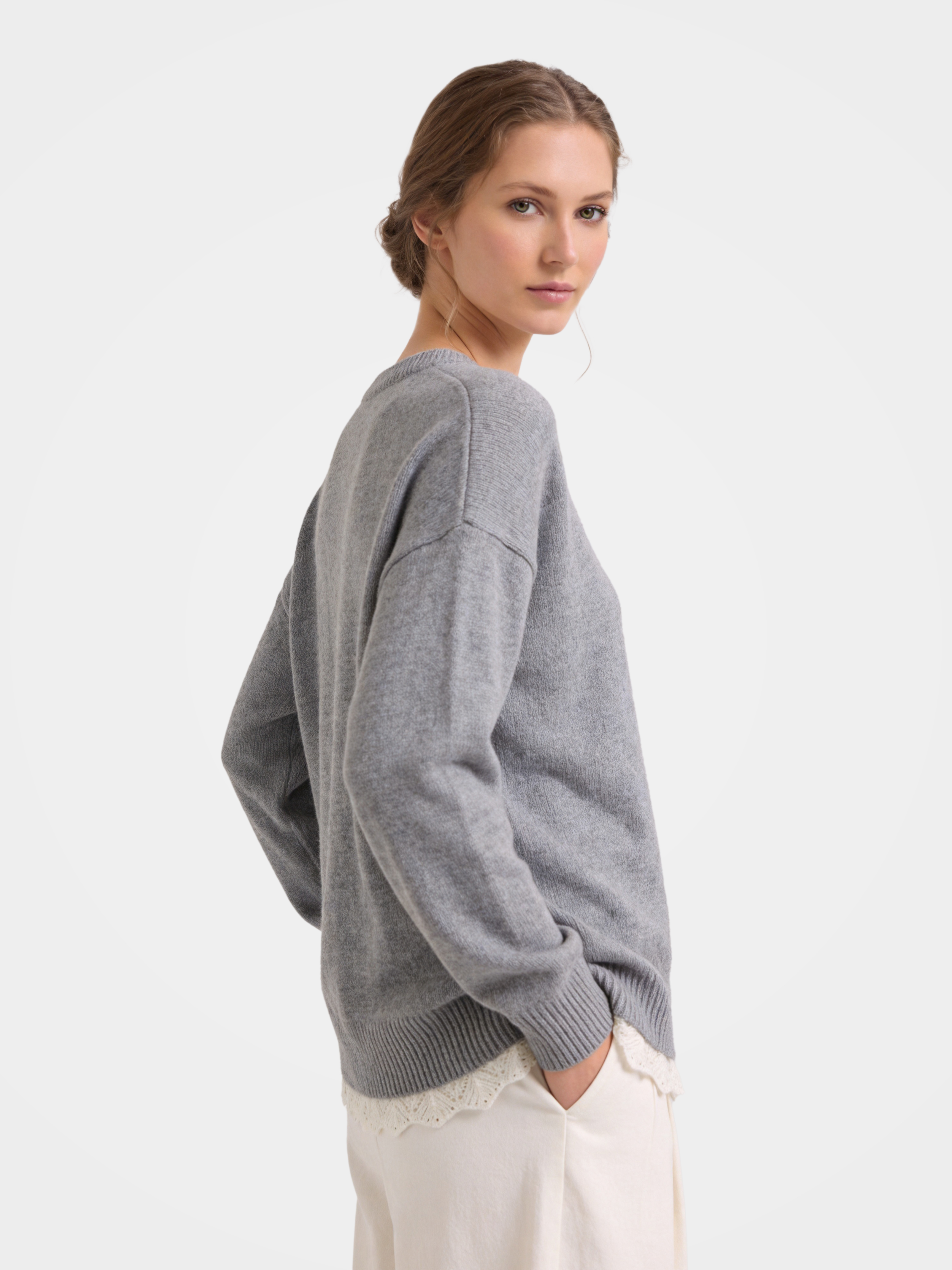 100% Cashmere Relaxed Crew Neck Sweater