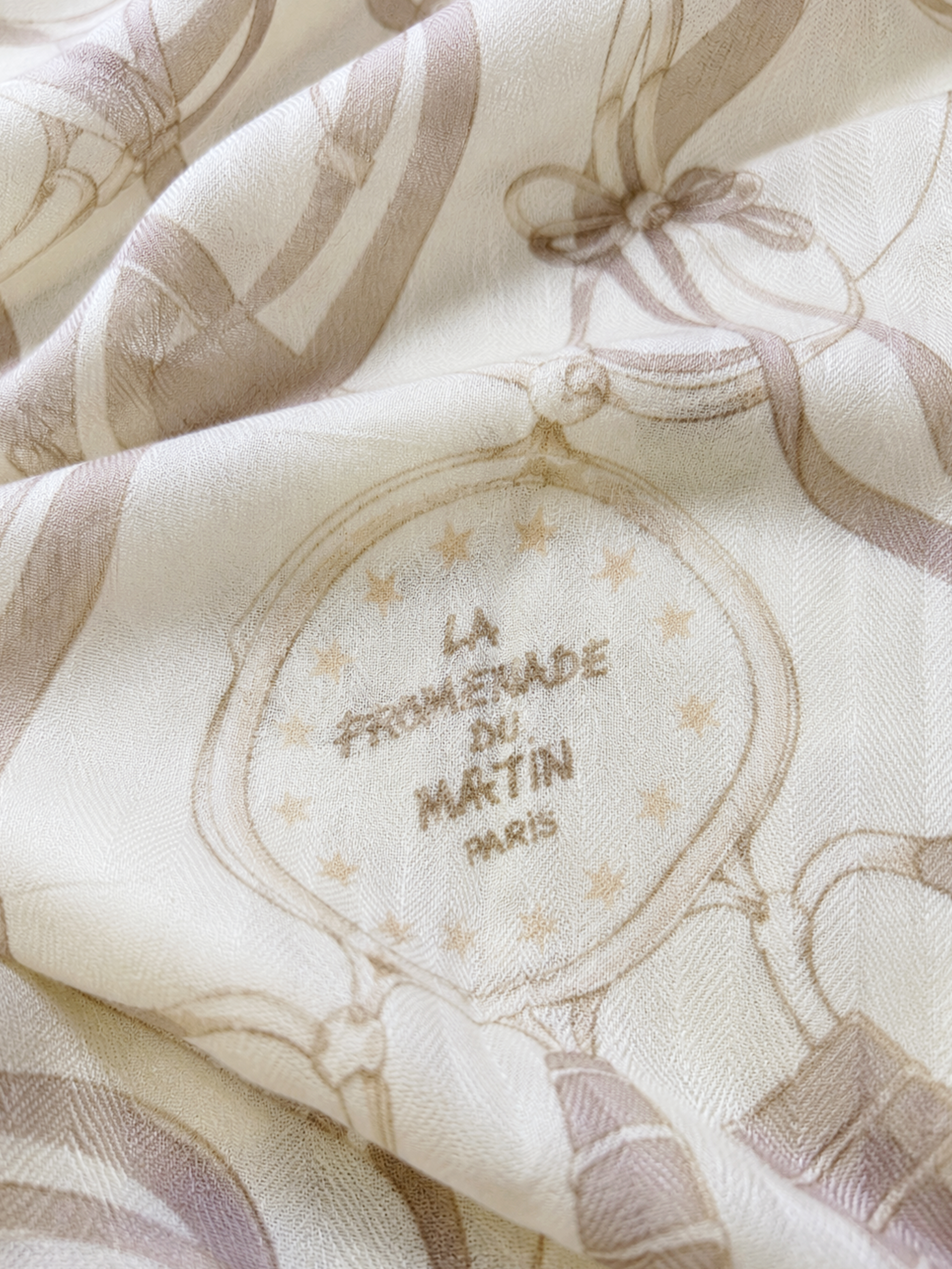 100% Cashmere Textured Equestrian Art Pattern Square Scarf