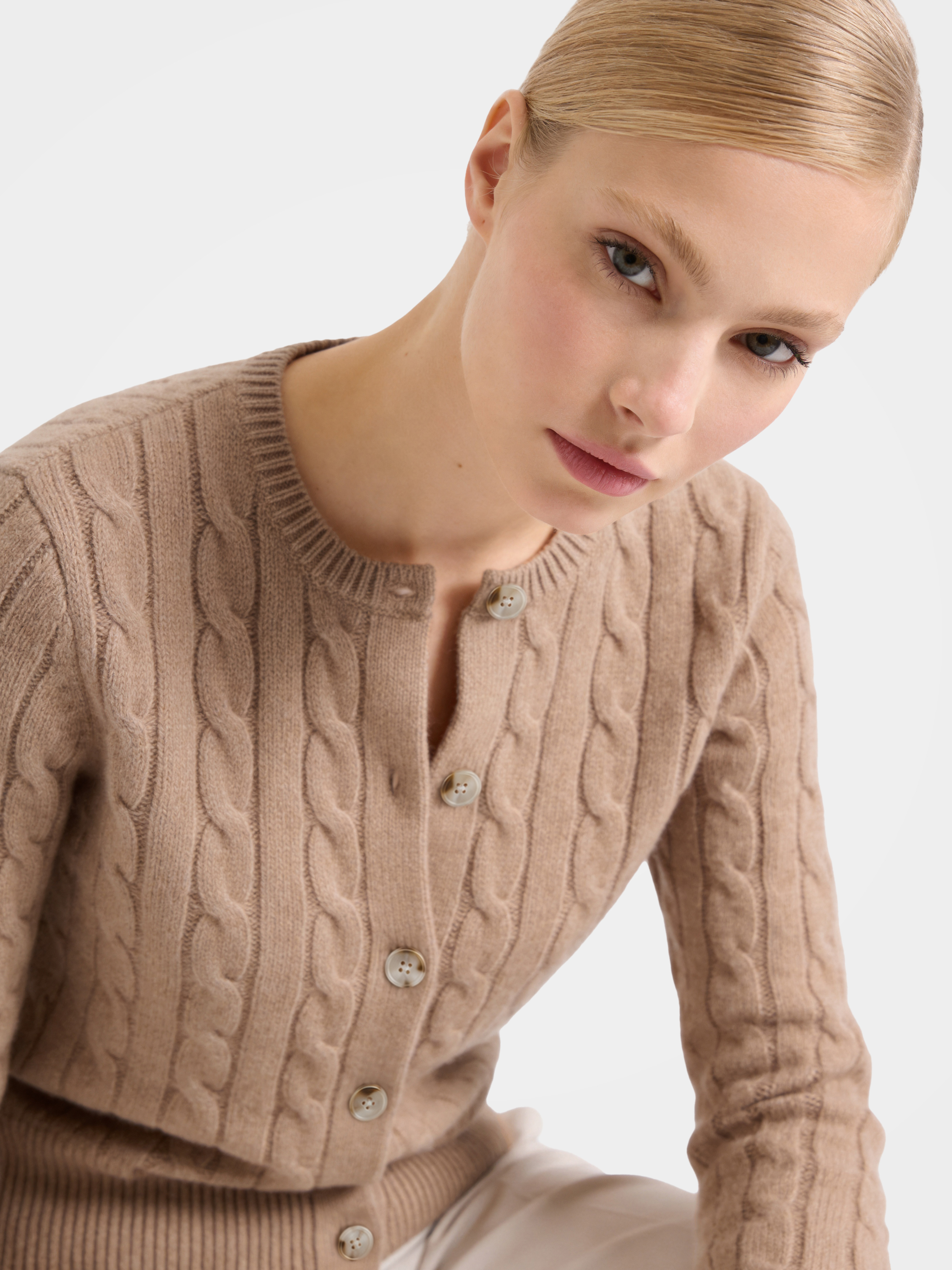 100% Mongolian Cashmere Cable Knit Crew Neck Button Cardigan Sweater