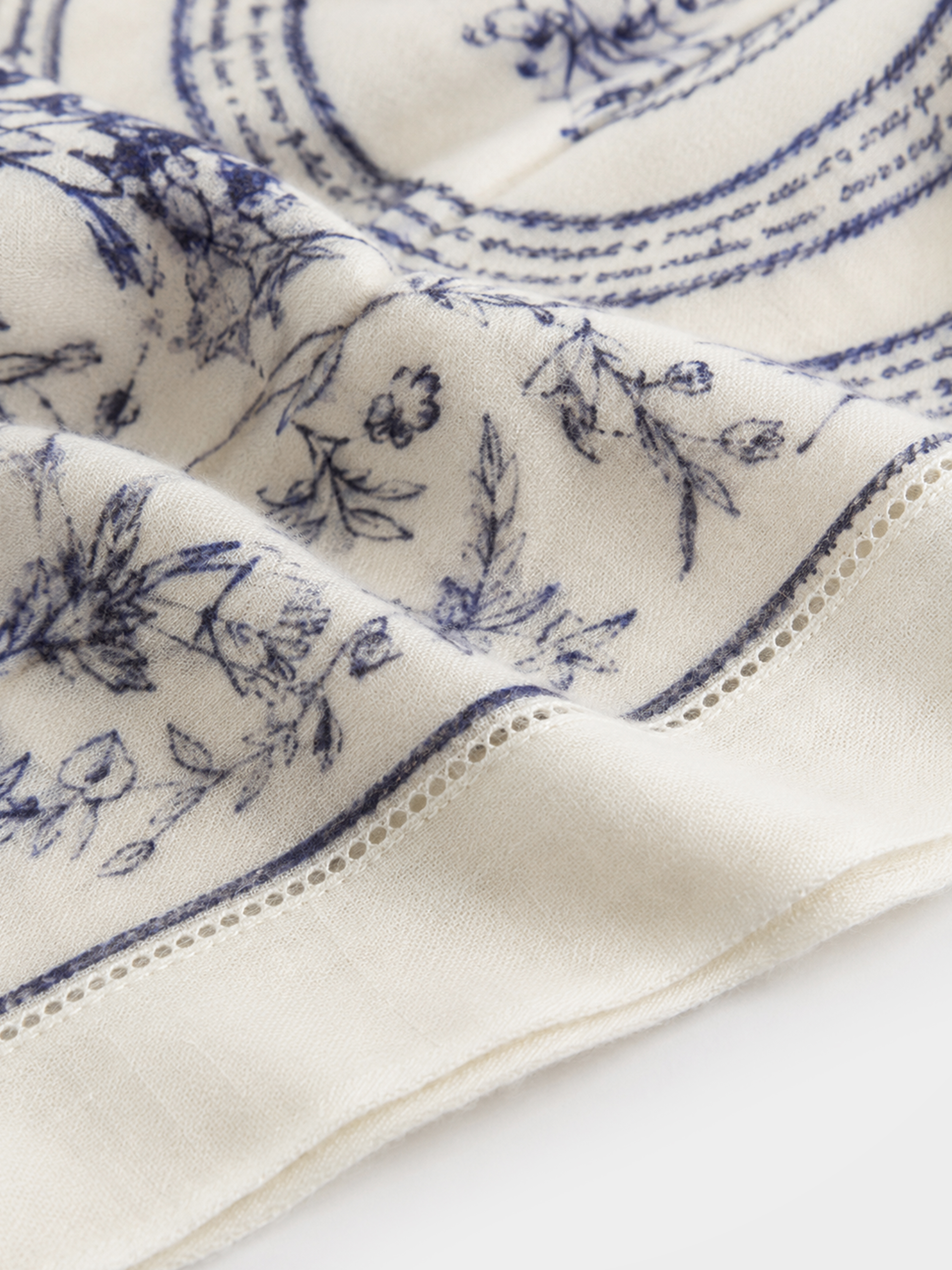 100% Cashmere Labyrinth Square Scarf Textured Wrap