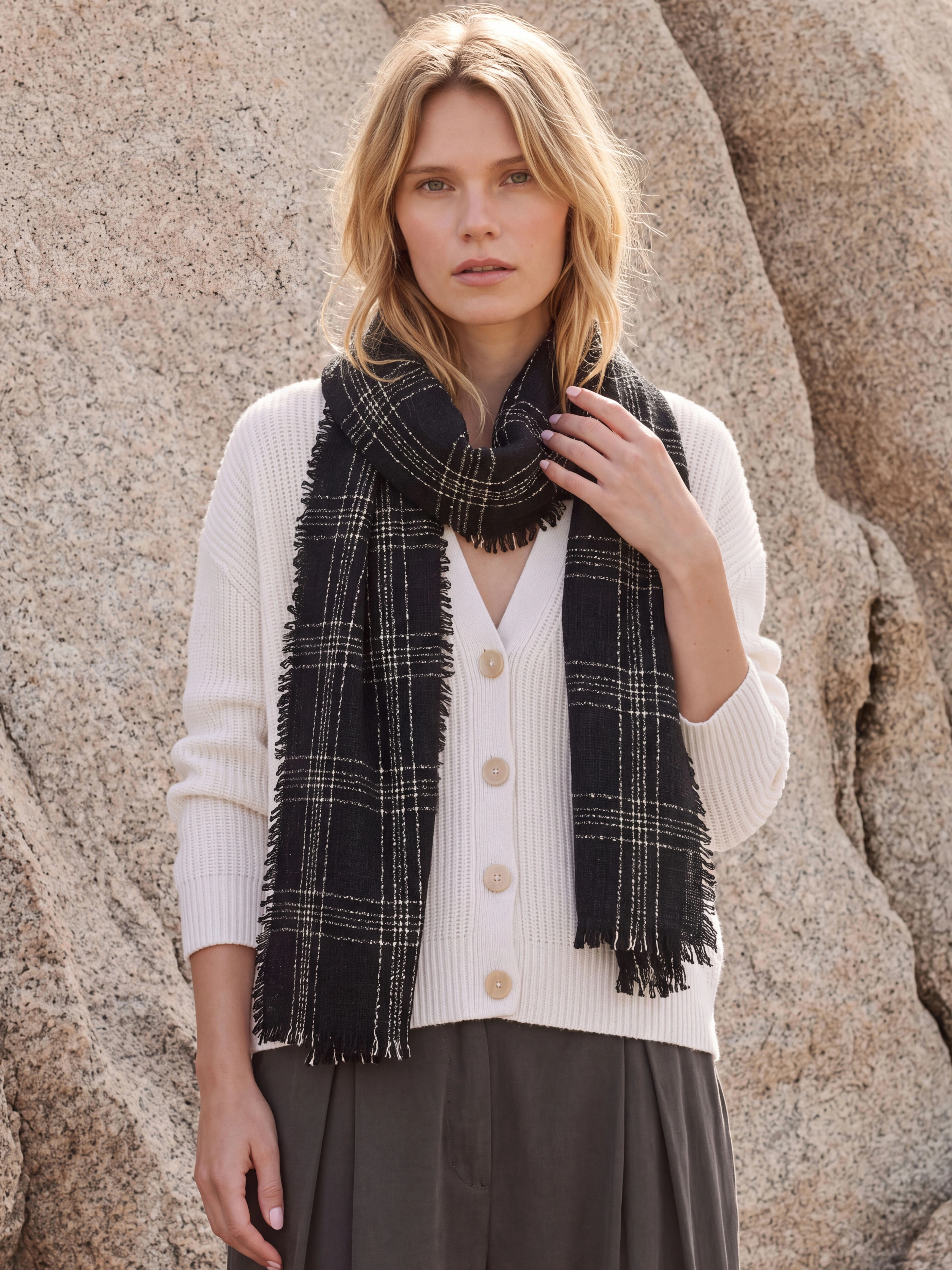 100% Cashmere Plaid Textured Tassel Long Scarf