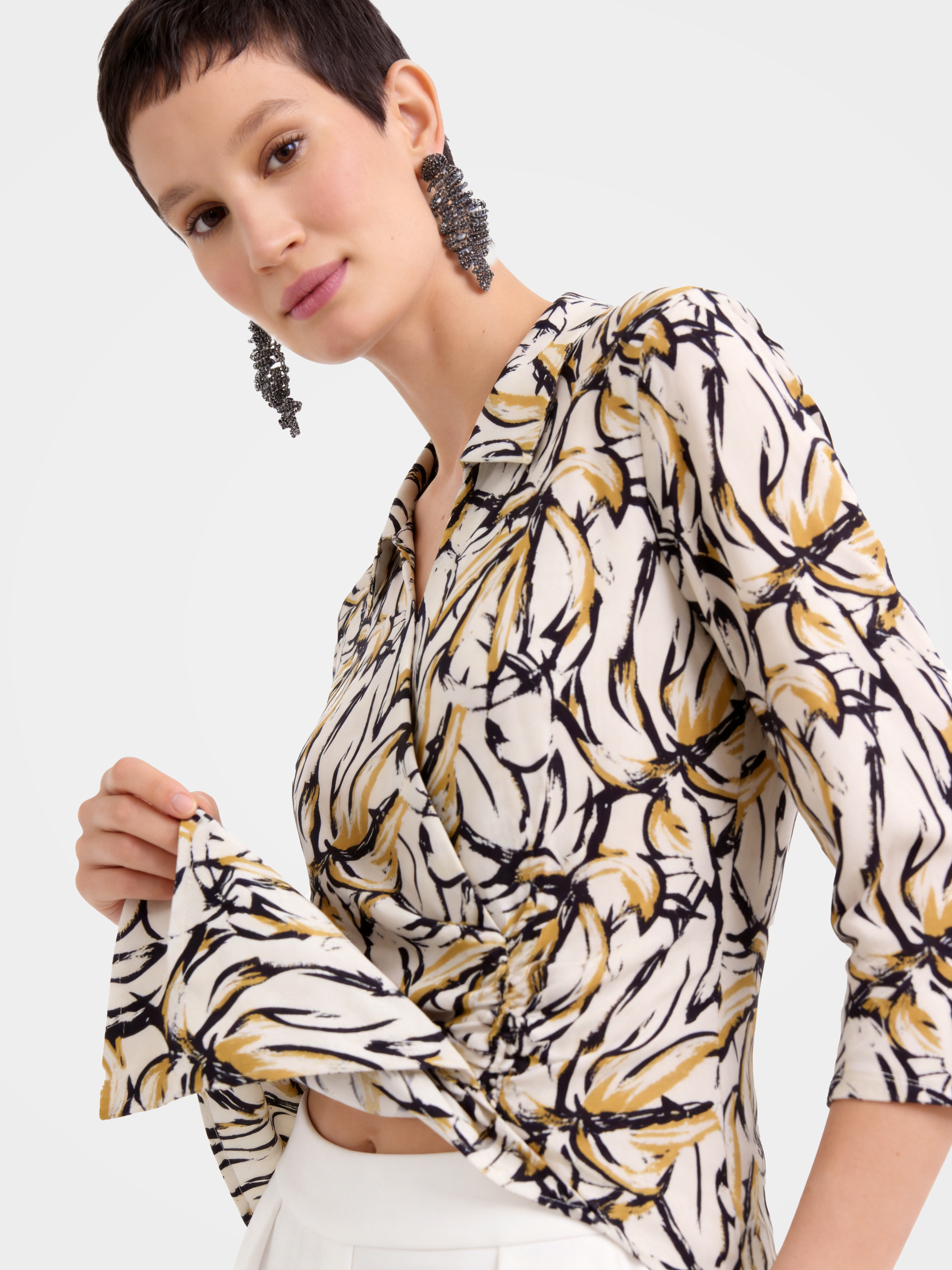 Lightweight Printed Lapel Blouse