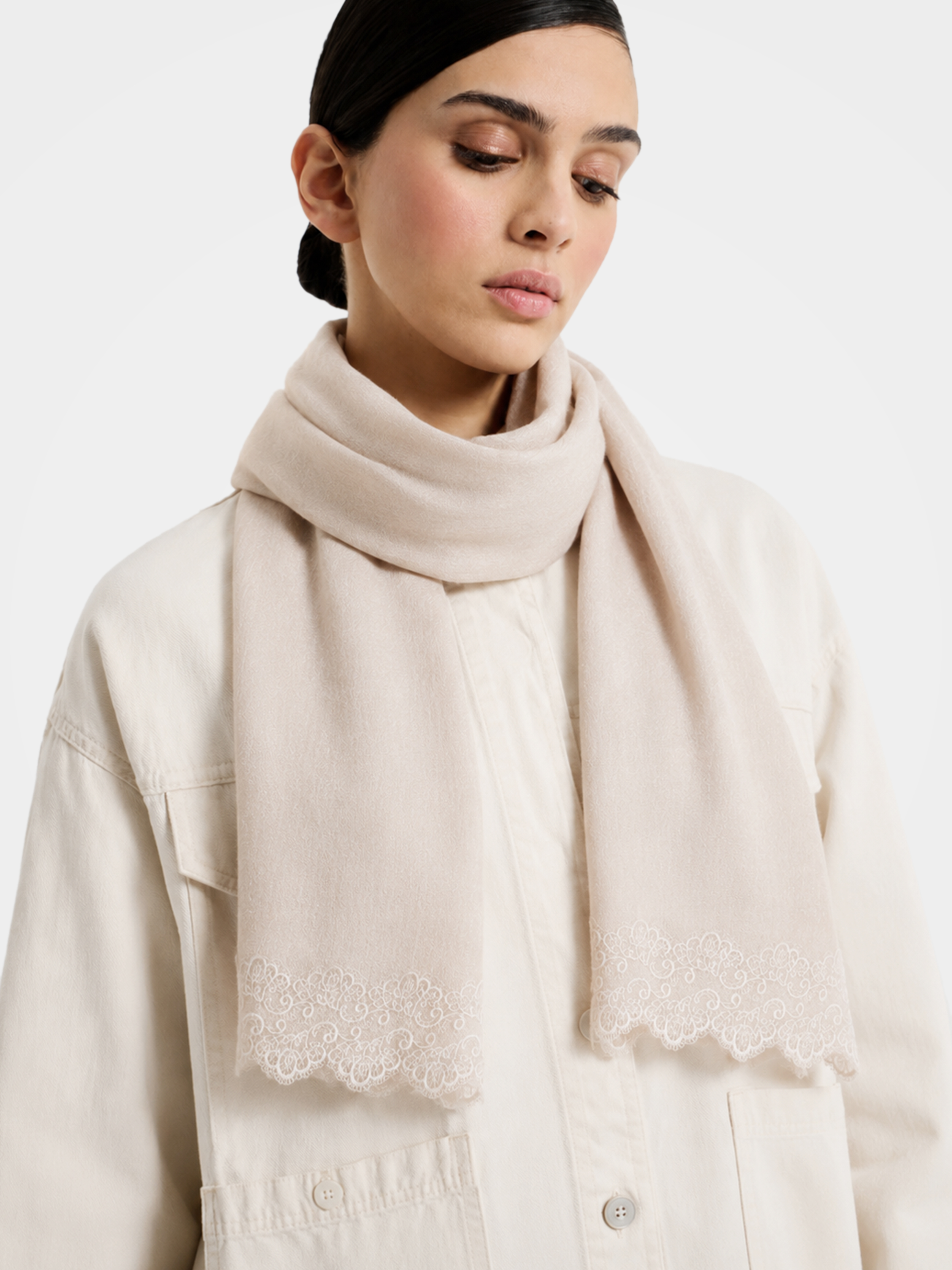Feminine Cashmere Lace Trim Scarf