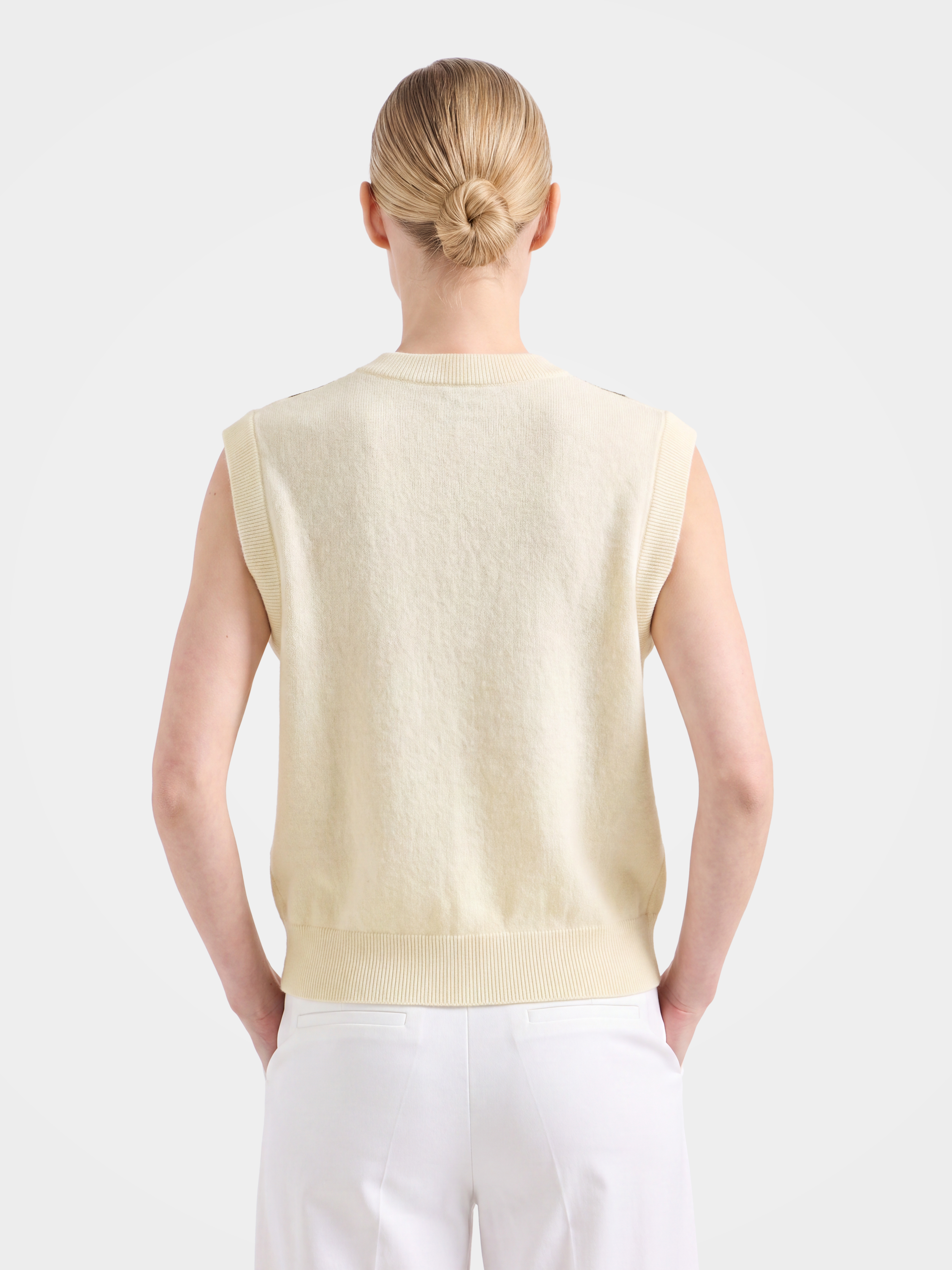 100% Cashmere Argyle Button-Front Sweater Vest