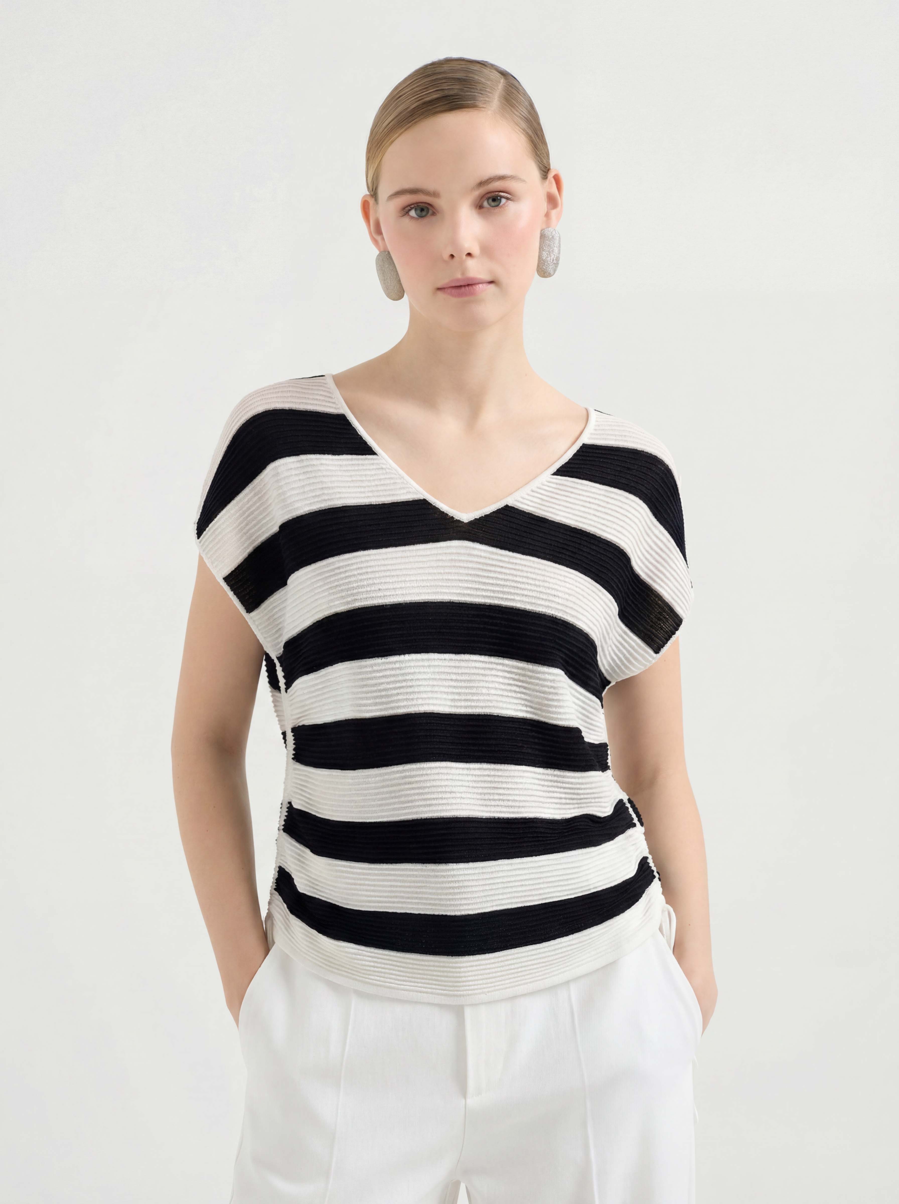 Black White Tencel Short Sleeve Stripe Knit Sweater