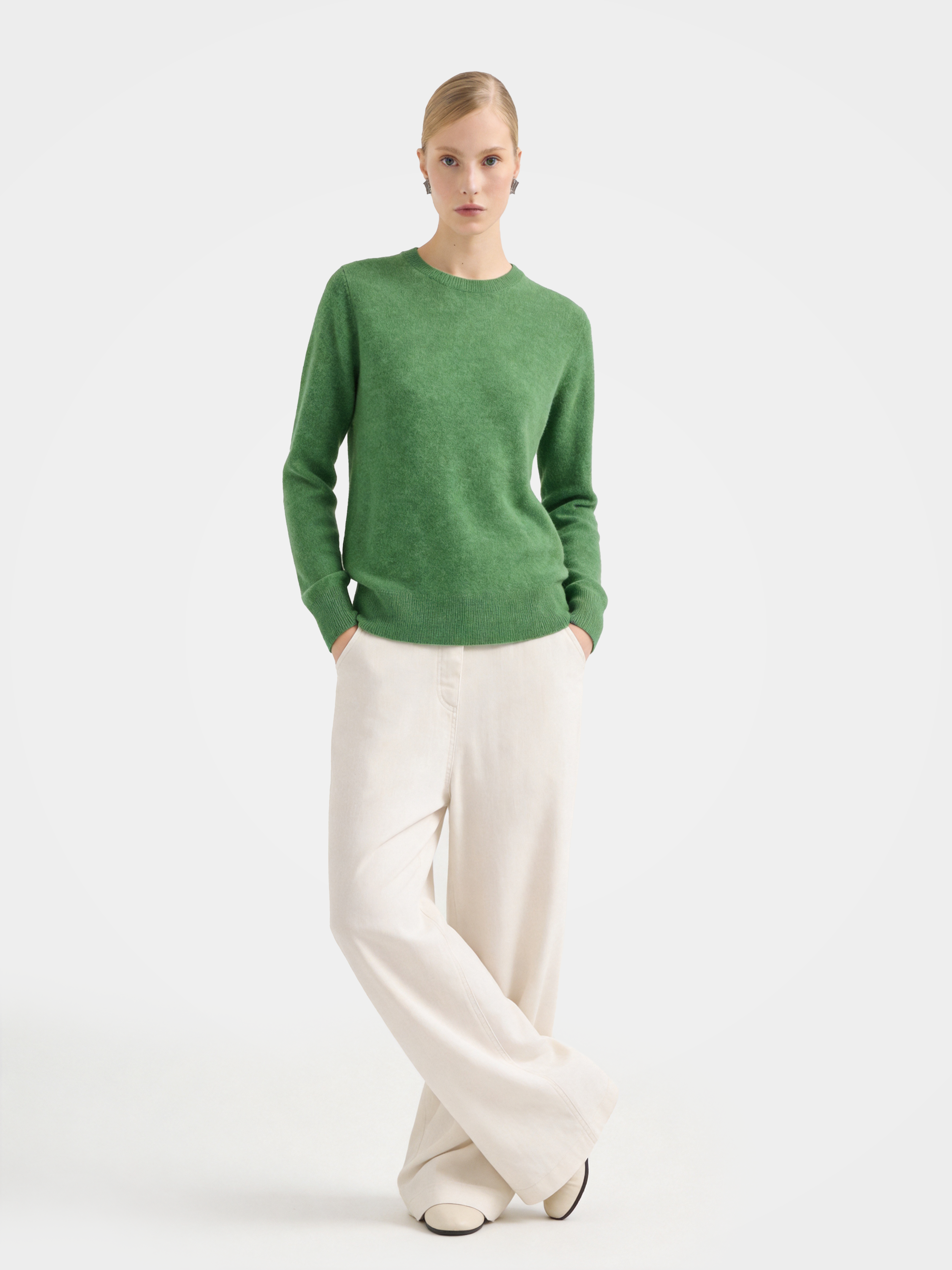100% Mongolian Cashmere Crewneck Sweater