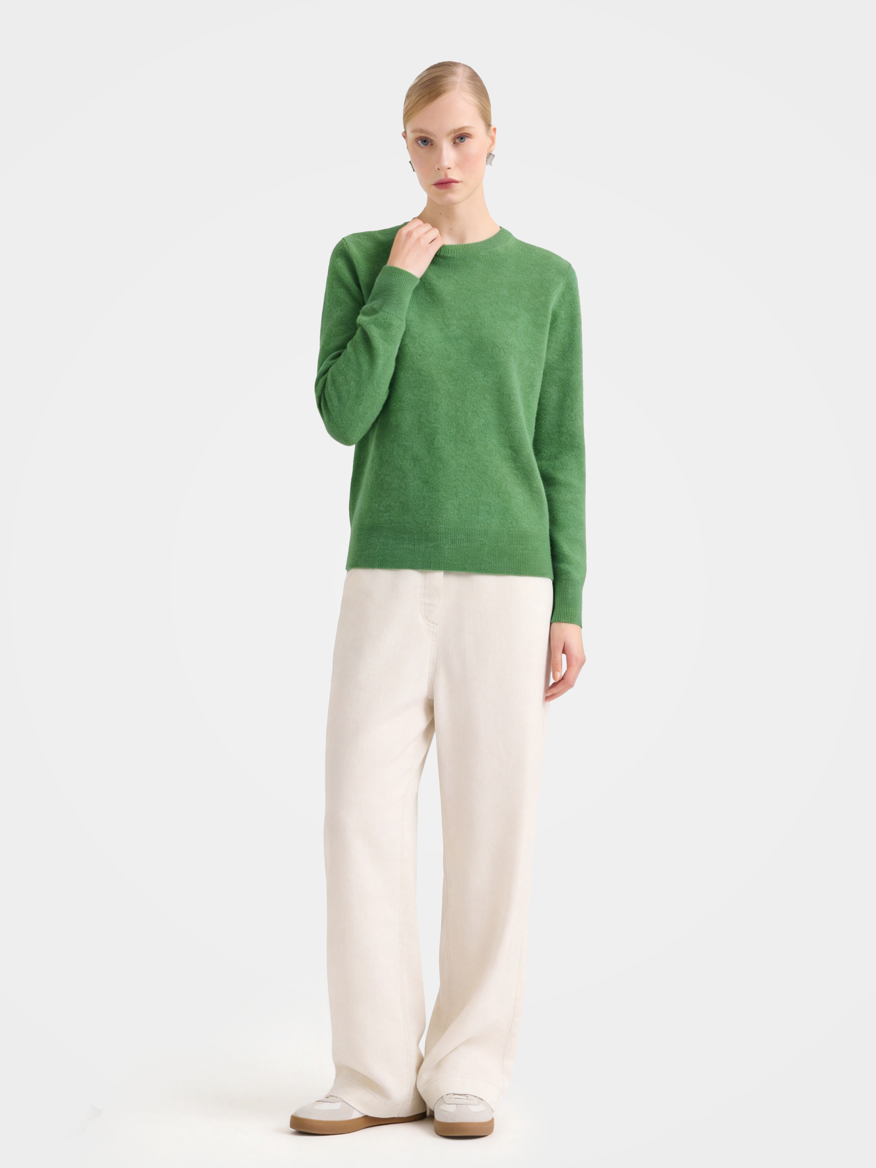 100% Mongolian Cashmere Crewneck Sweater