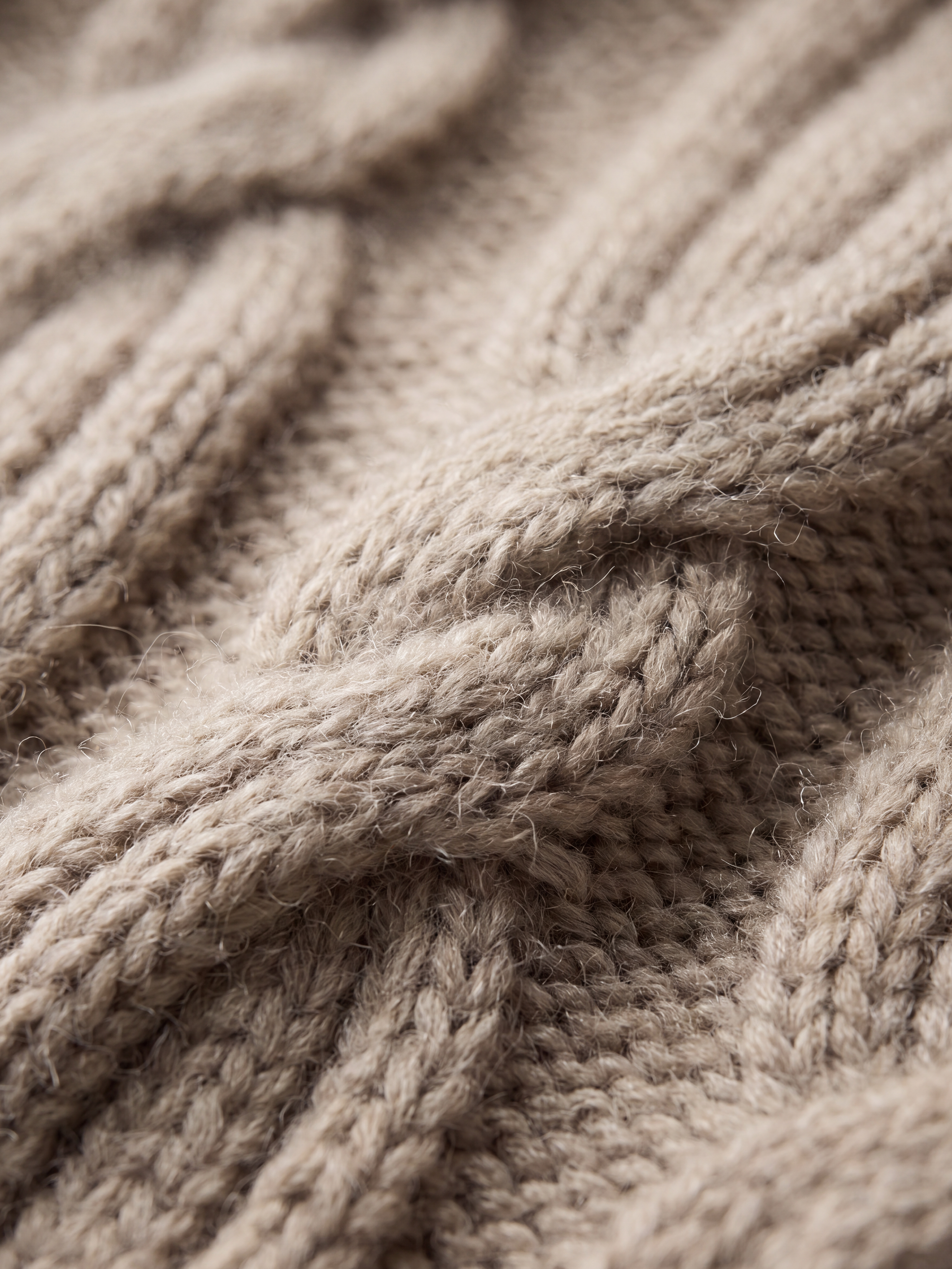 100% Pure Cashmere Heritage Cable Knit Crew Neck Sweater