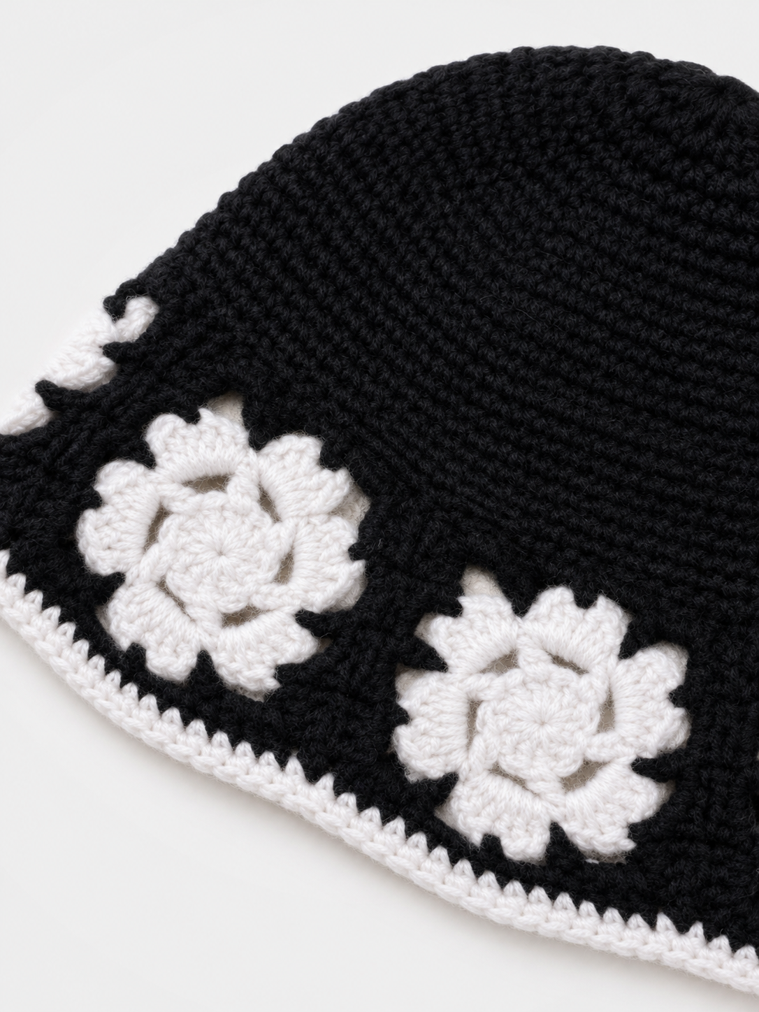 100% Cashmere Crochet Floral Appliqué Bucket Hat