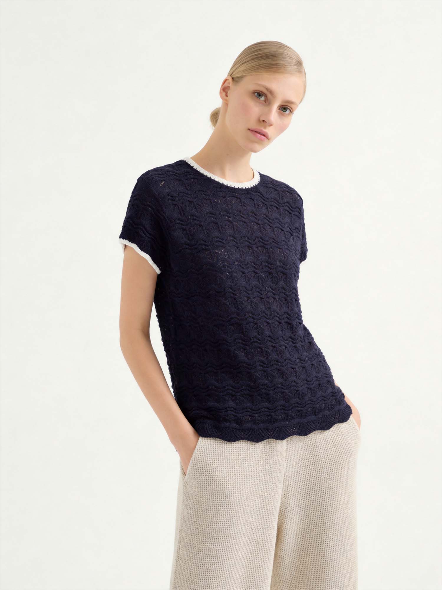 Black Jacquard Scalloped Hem Knit Sweater