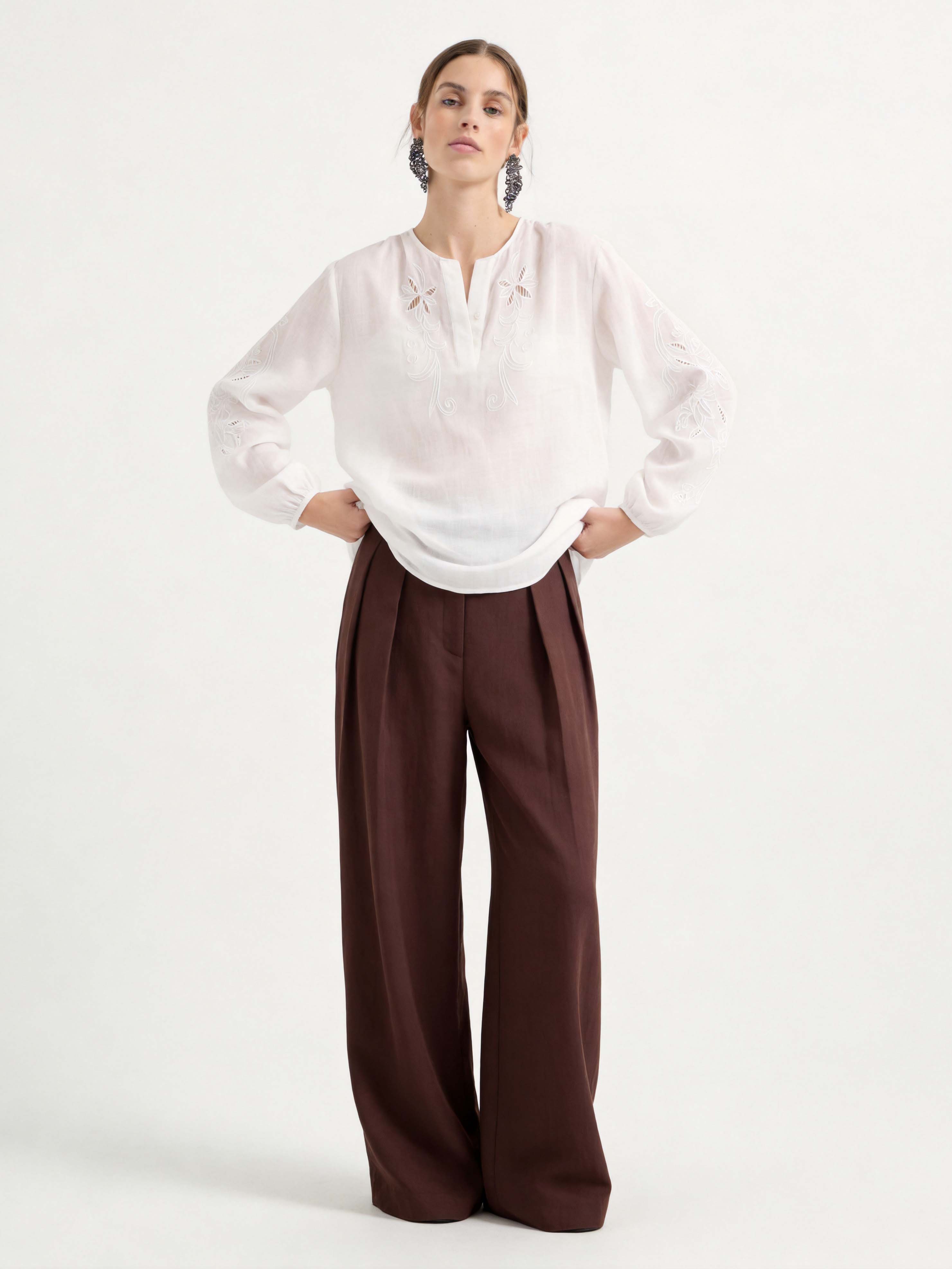 White Long Sleeve Embroidery Linen Shirt