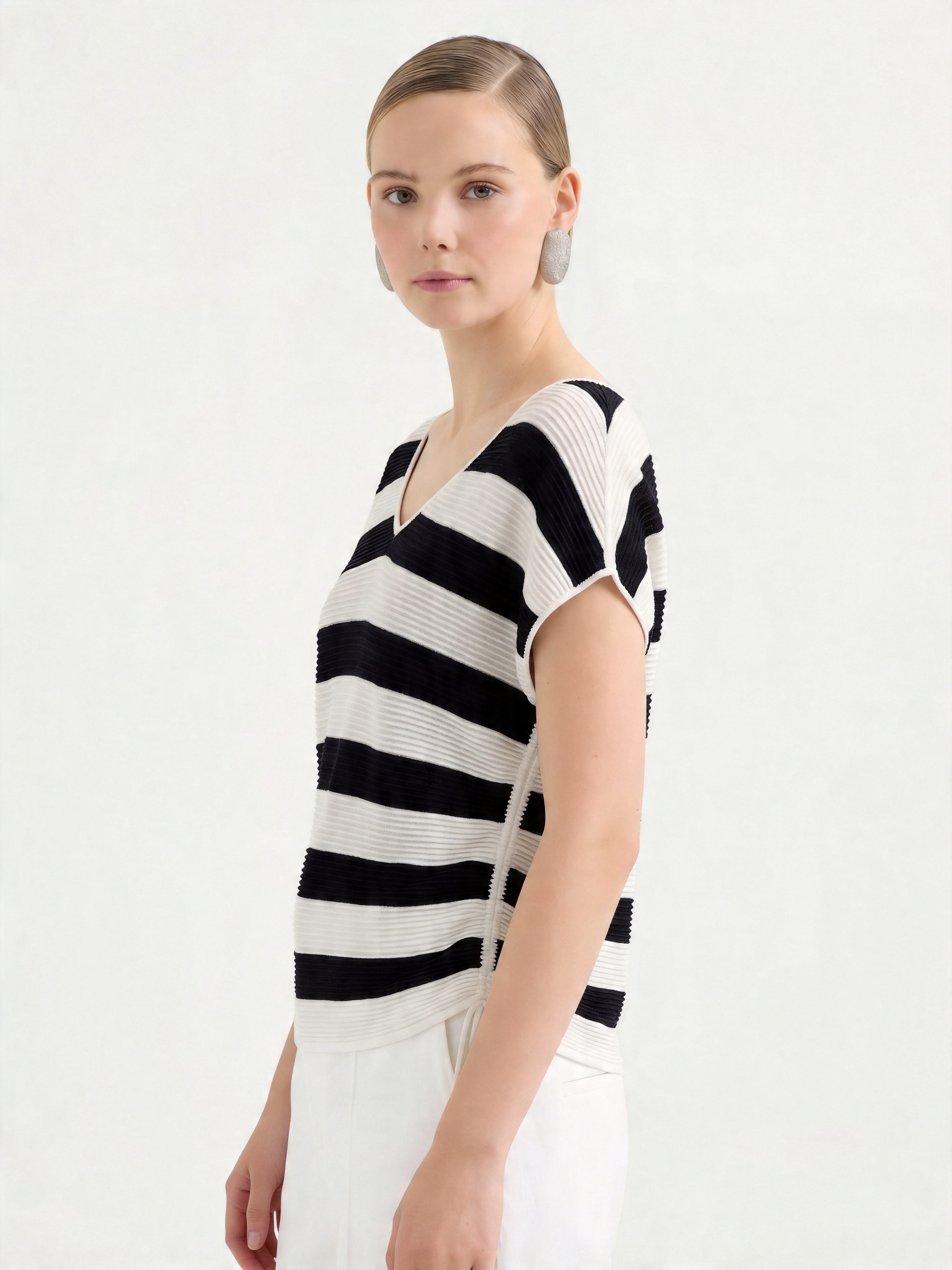 Black White Tencel Short Sleeve Stripe Knit Sweater