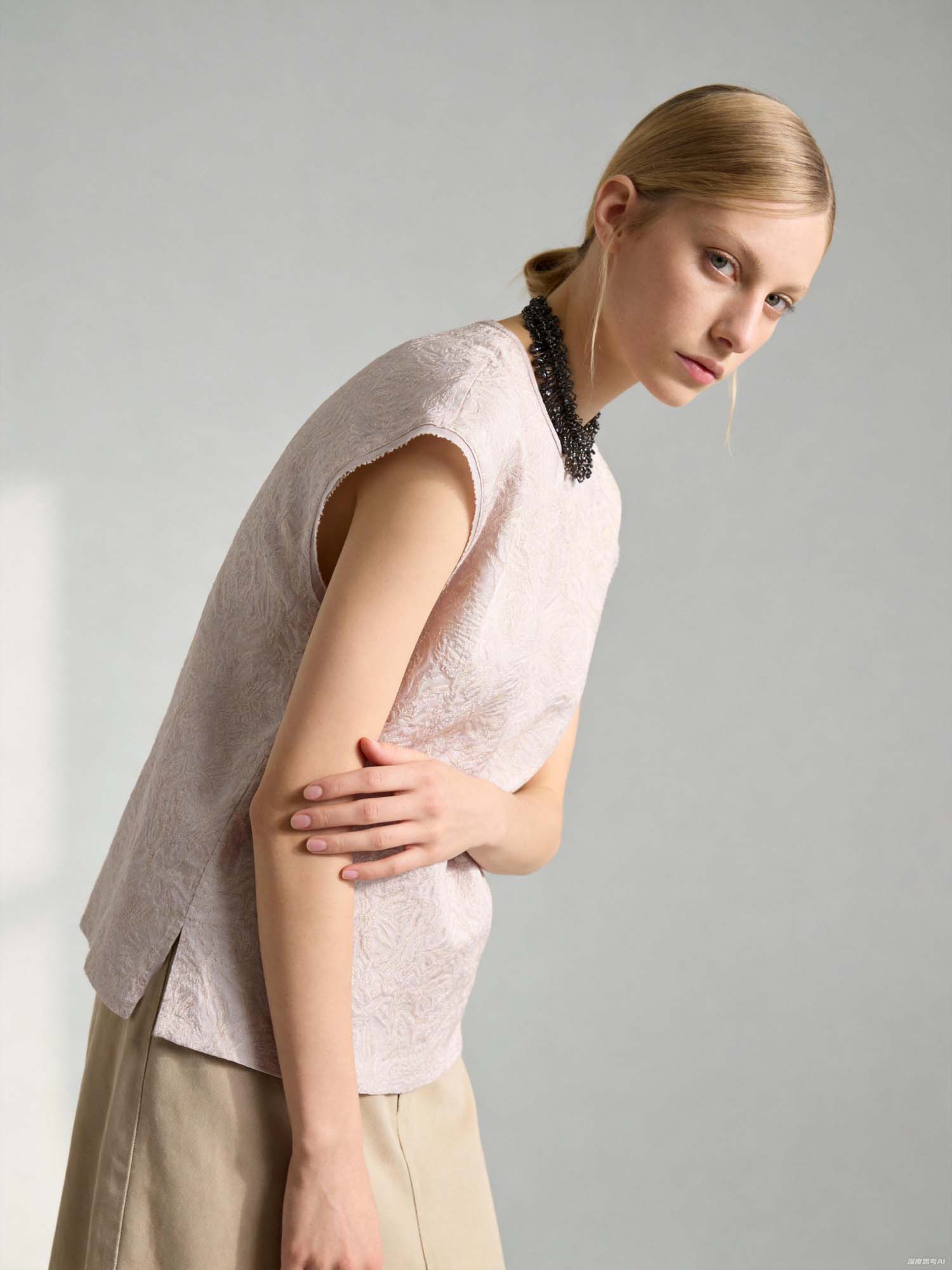 Gold Silk Sleeveless Jacquard Top 