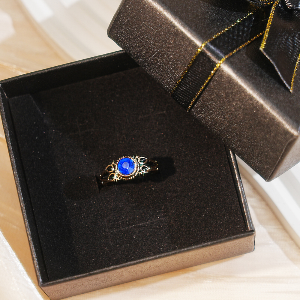 Round Birthstone Corroded Ring