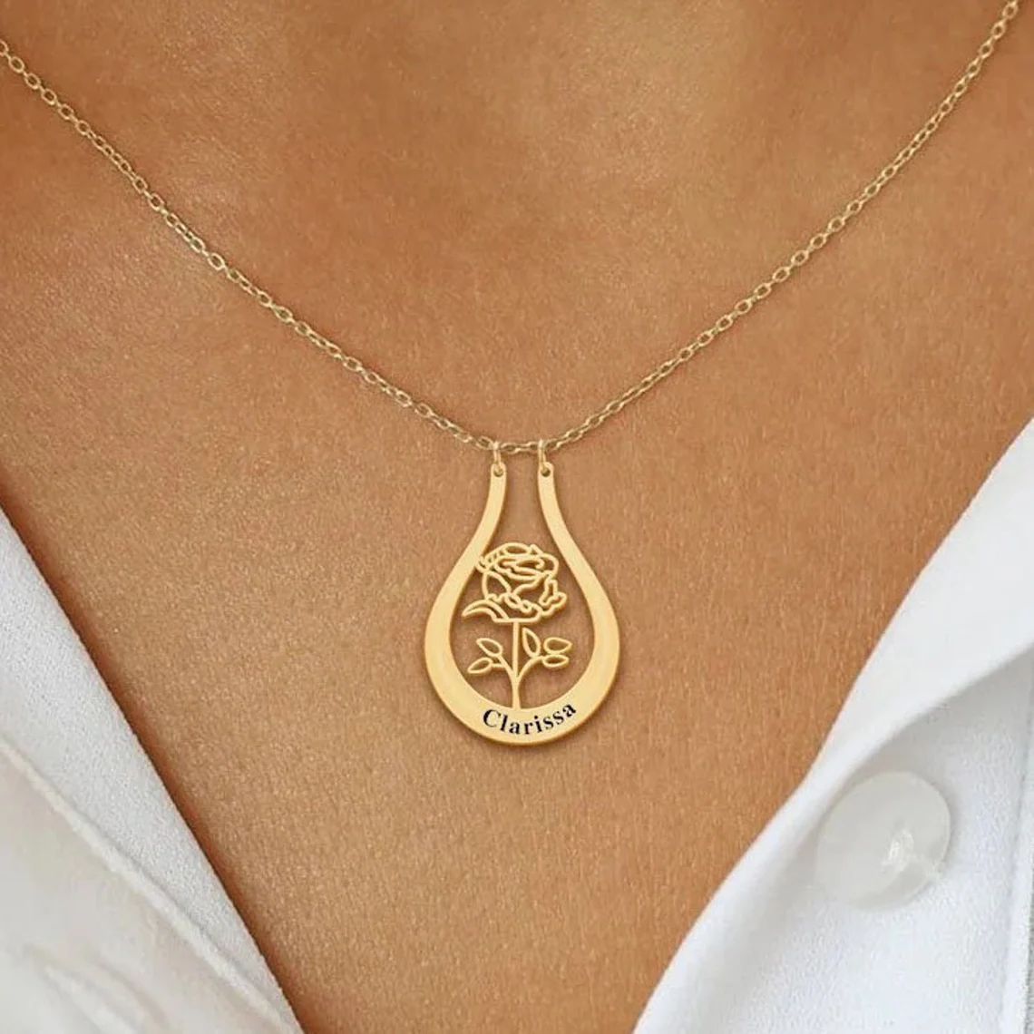 Mom's Personalized Gift Family's Birth Flower Necklace