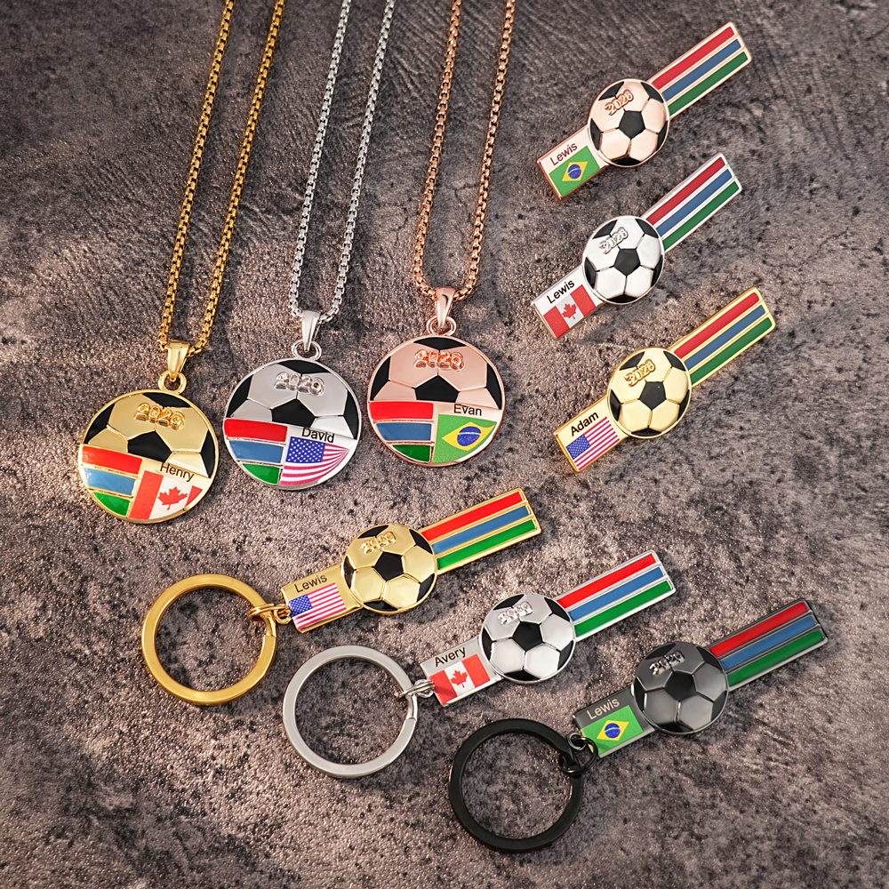 Football fan gift 🎁 Personalized football necklace/keychain/brooch to celebrate the World Cup co-hosted by the US, Canada, and Mexico.