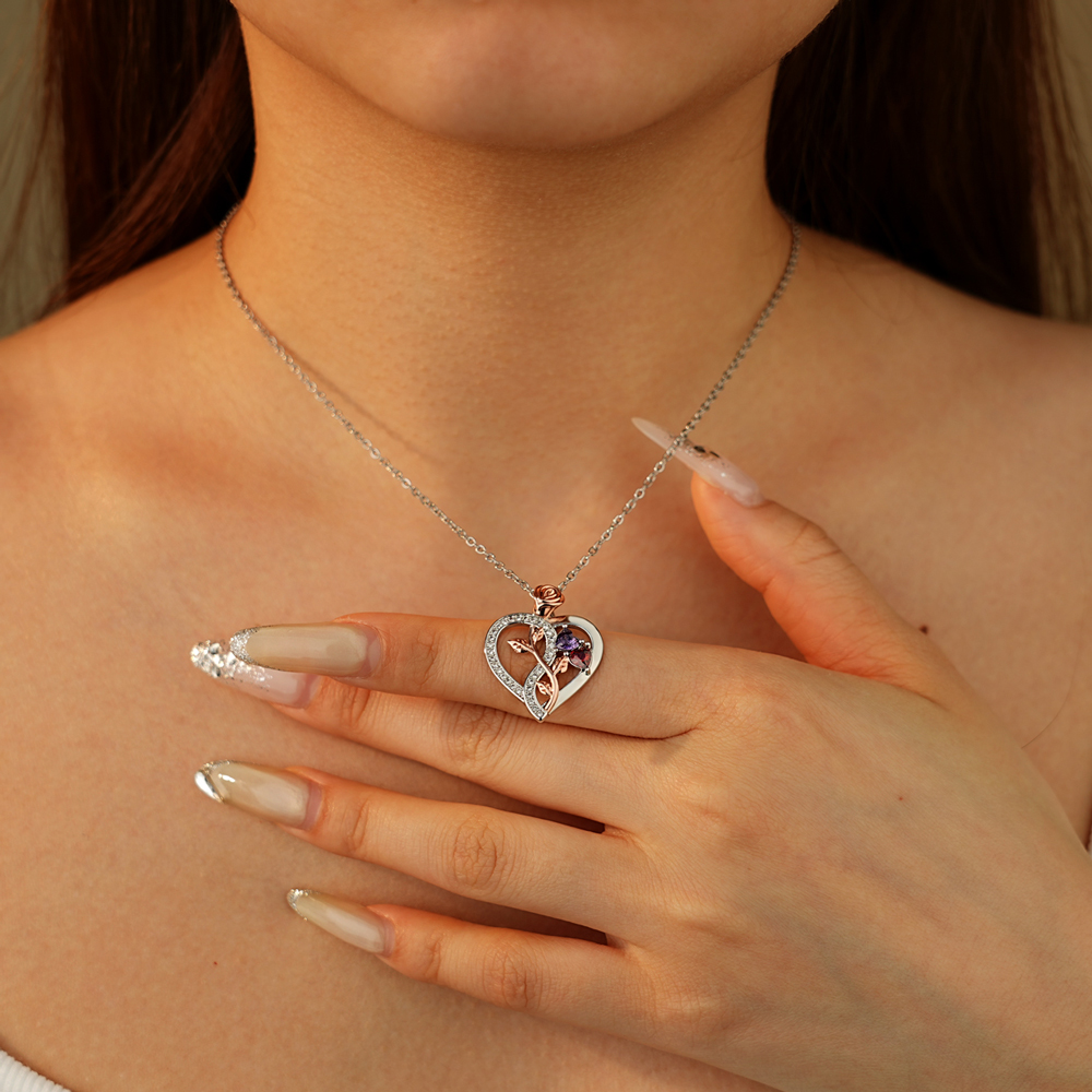 Heart-shaped birthstone rose necklace