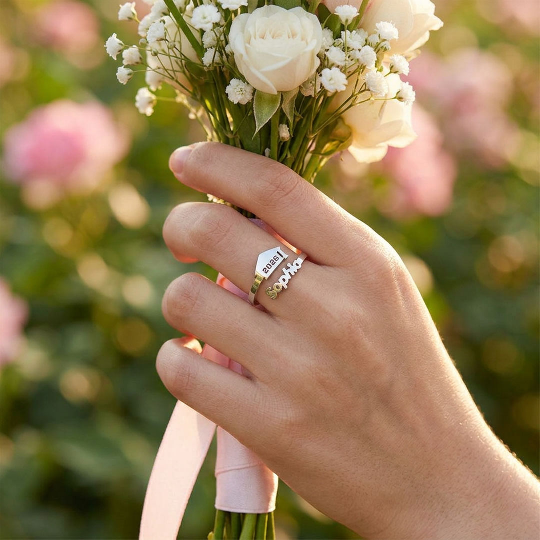 Graduation cap name ring