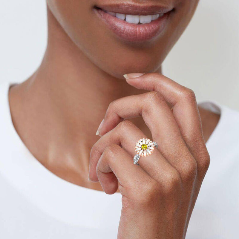 "Cheerfulness" Daisy Flower Sterling Silver Rotating Ring