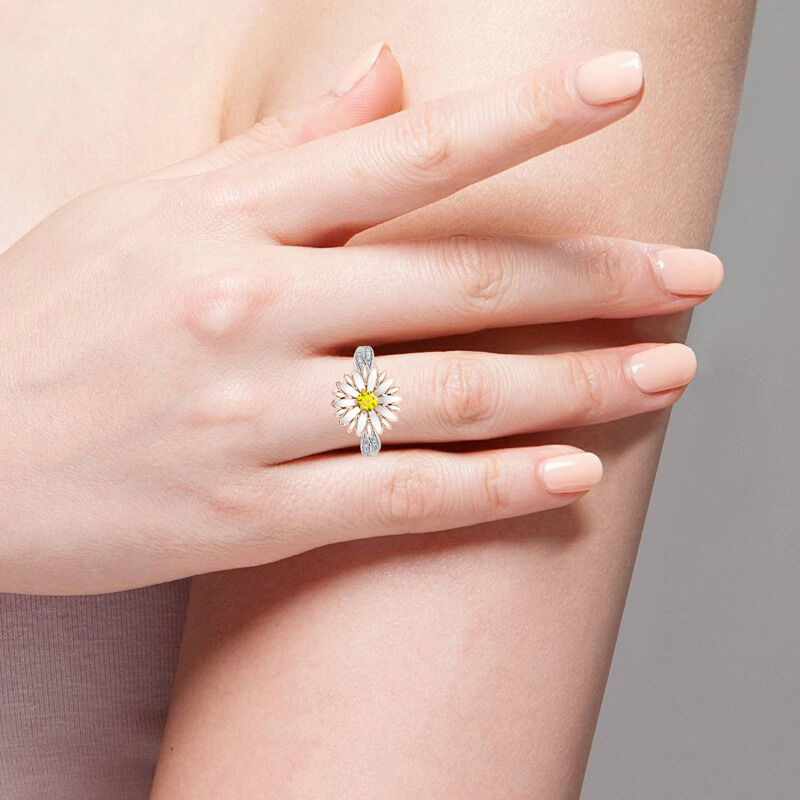"Cheerfulness" Daisy Flower Sterling Silver Rotating Ring