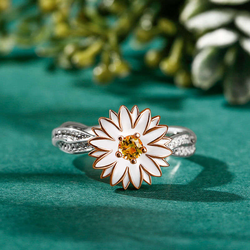 "Cheerfulness" Daisy Flower Sterling Silver Rotating Ring