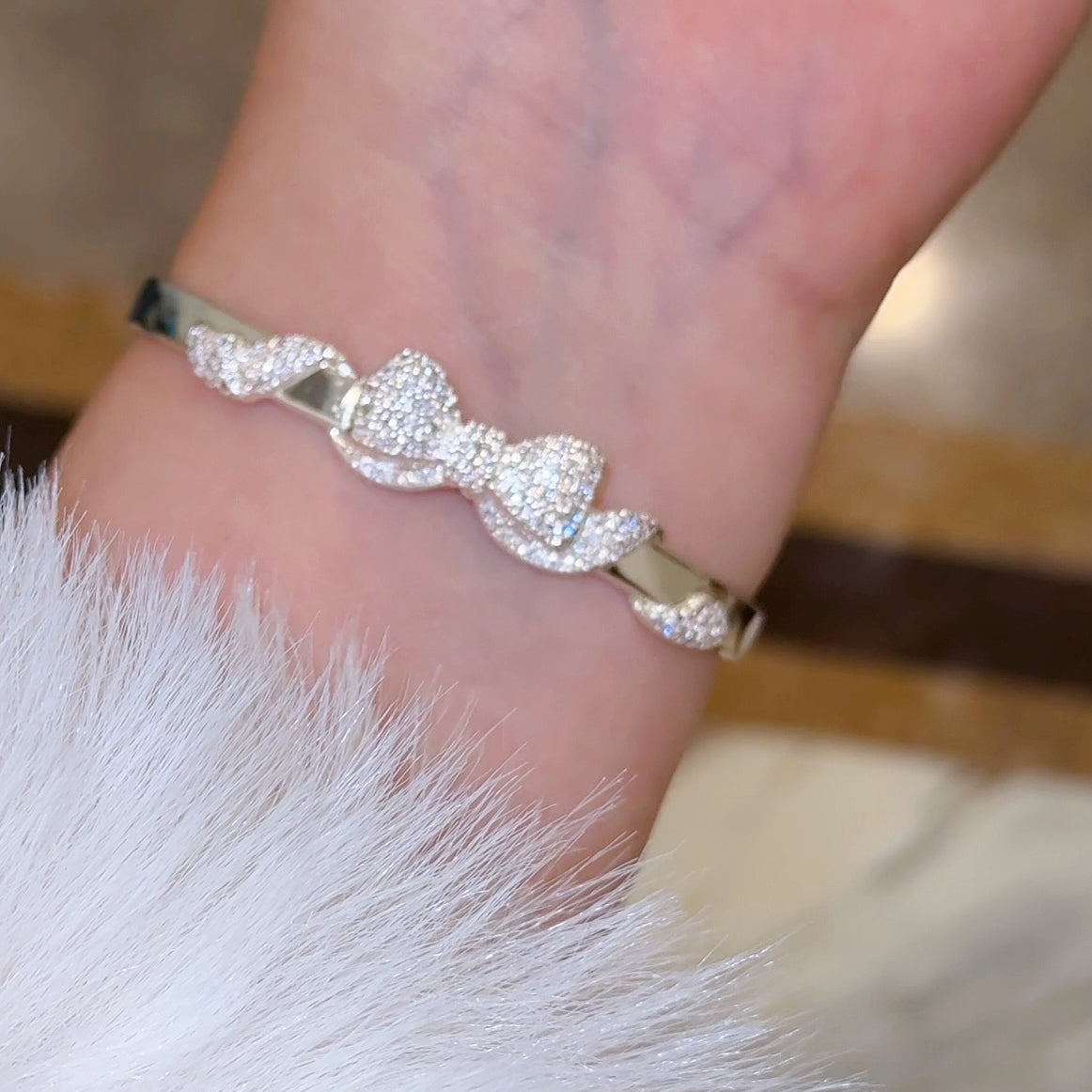 Aurora Open Bow Bracelet