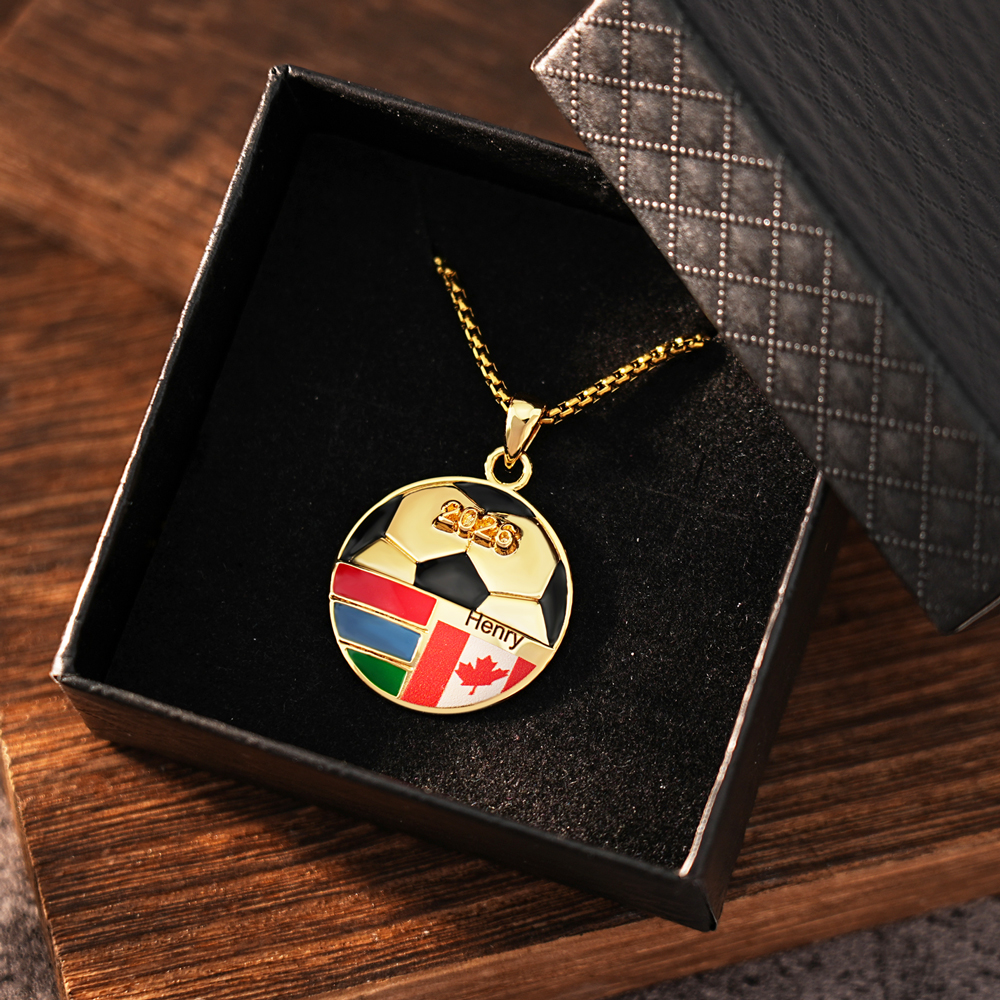 Football fan gift 🎁 Personalized football necklace/keychain/brooch to celebrate the World Cup co-hosted by the US, Canada, and Mexico.