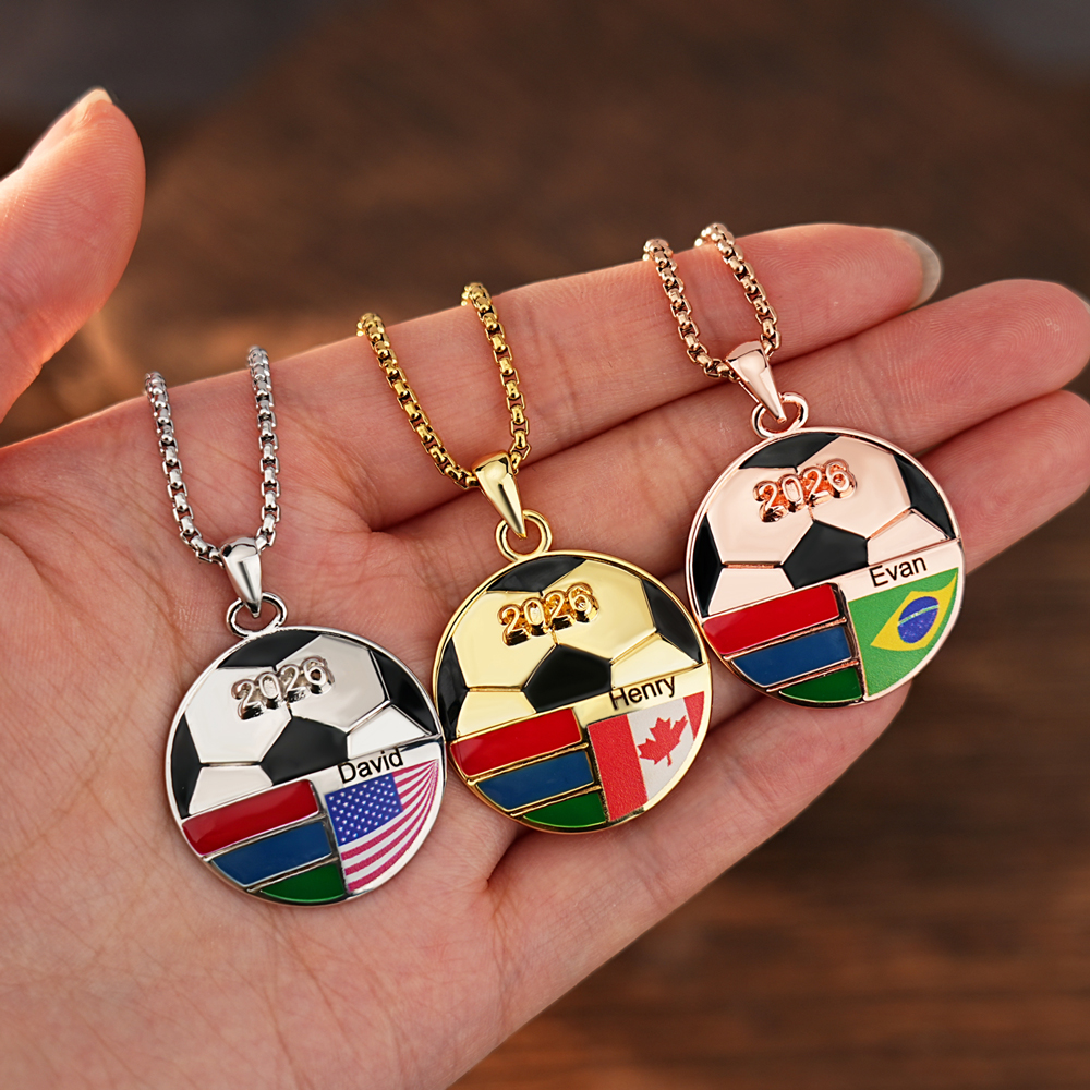 Football fan gift 🎁 Personalized football necklace/keychain/brooch to celebrate the World Cup co-hosted by the US, Canada, and Mexico.